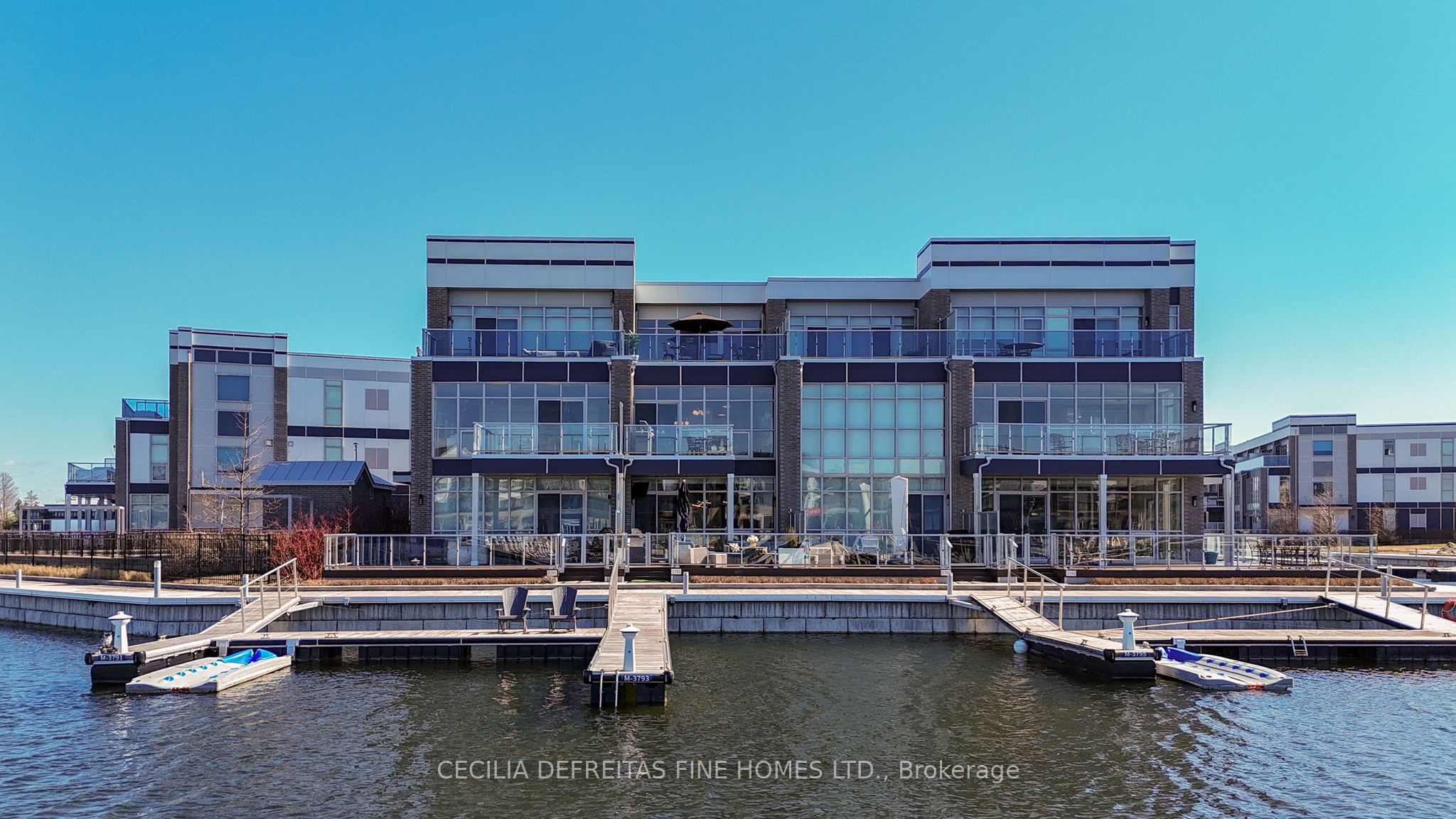 3793 Mangusta Court, Innisfil, ON L9S 0L5 photo 2