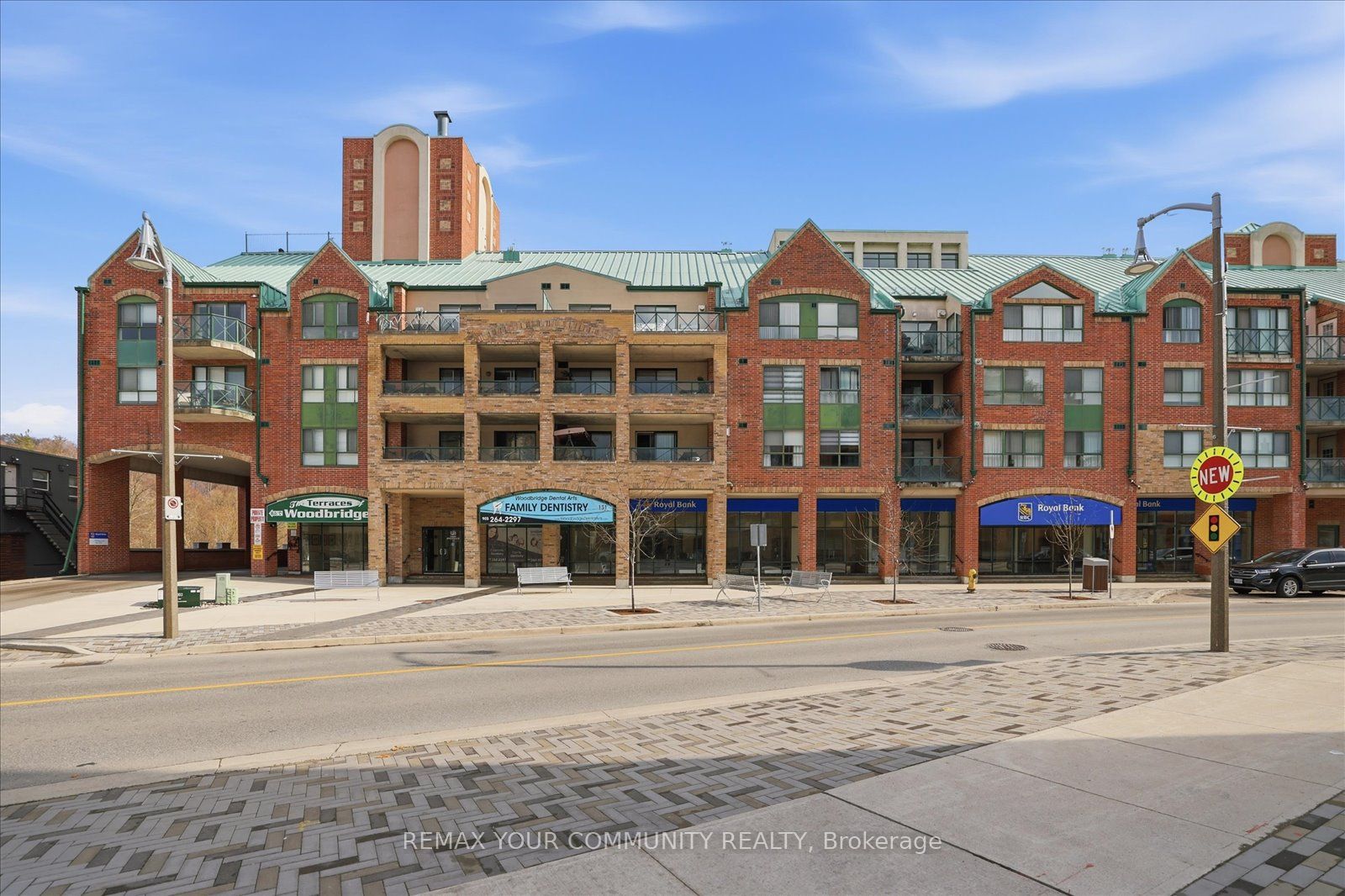 121 Woodbridge Avenue 313, Vaughan, ON L4L 9E3
