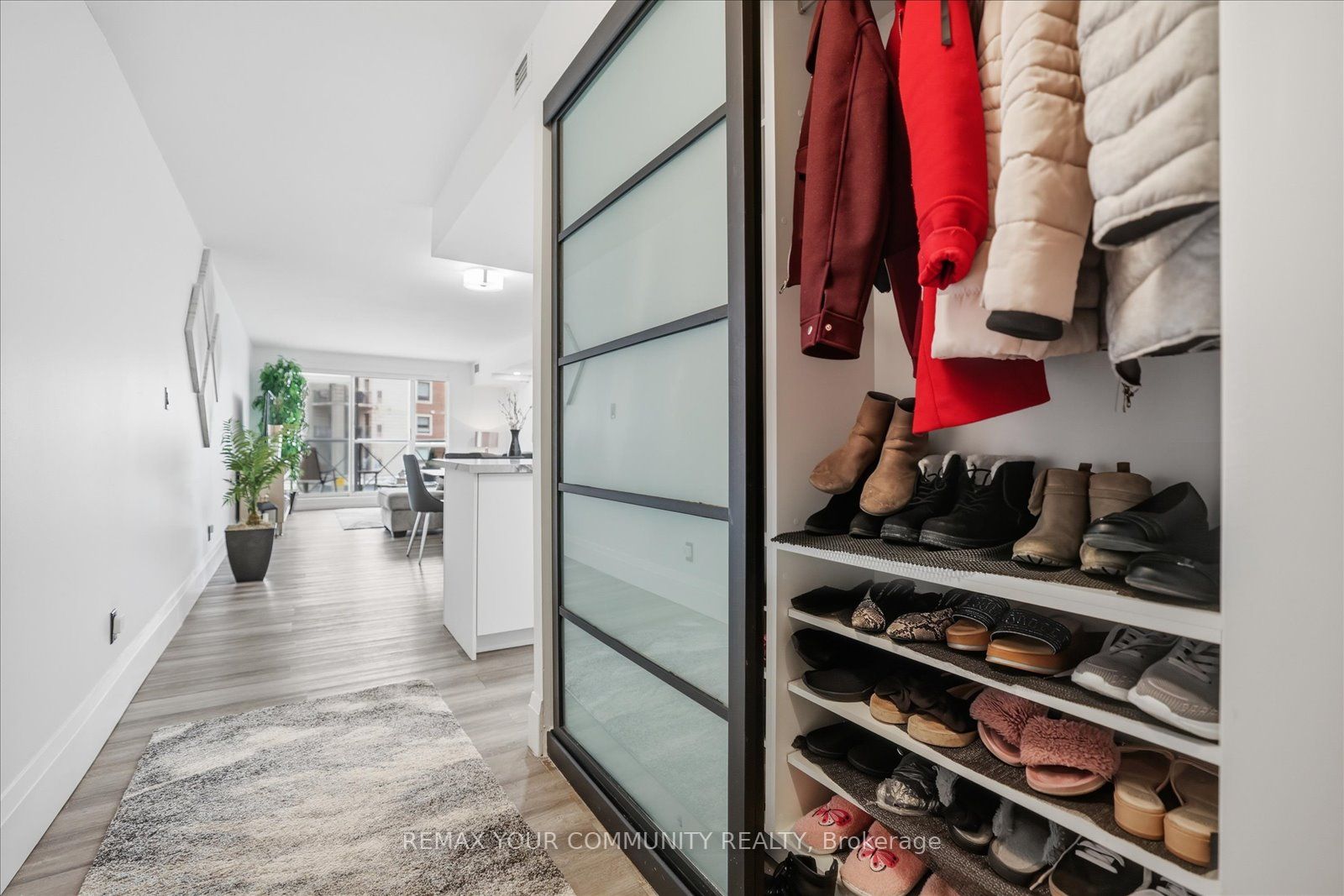 121 Woodbridge Avenue 313, Vaughan, ON L4L 9E3 photo 3