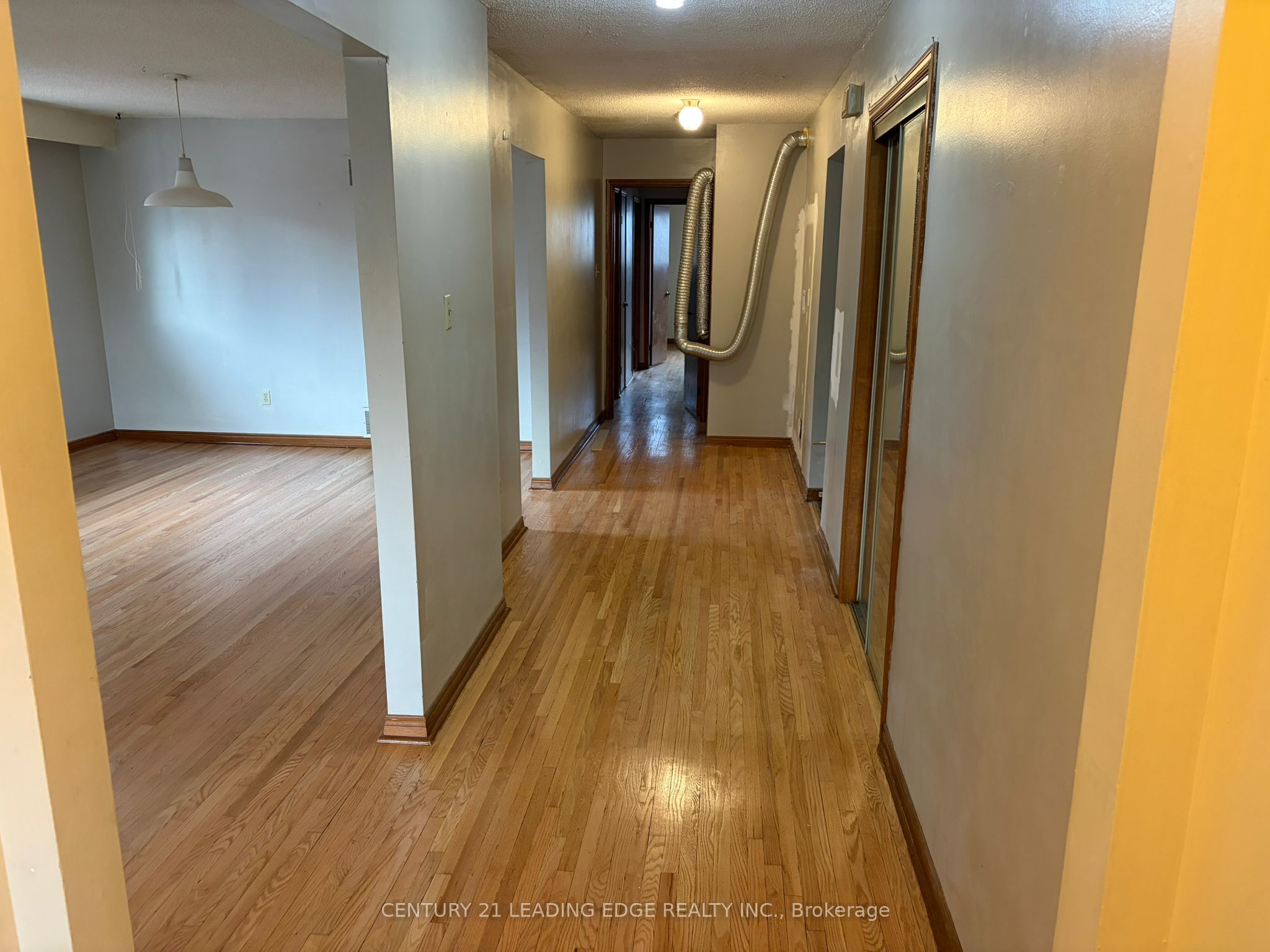 127 Risebrough Circuit, Markham, ON L3R 3E1