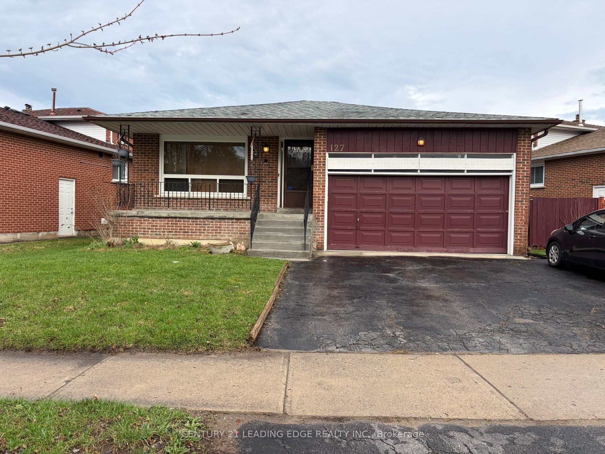 127 Risebrough Circuit, Markham, ON L3R 3E1 photo 2