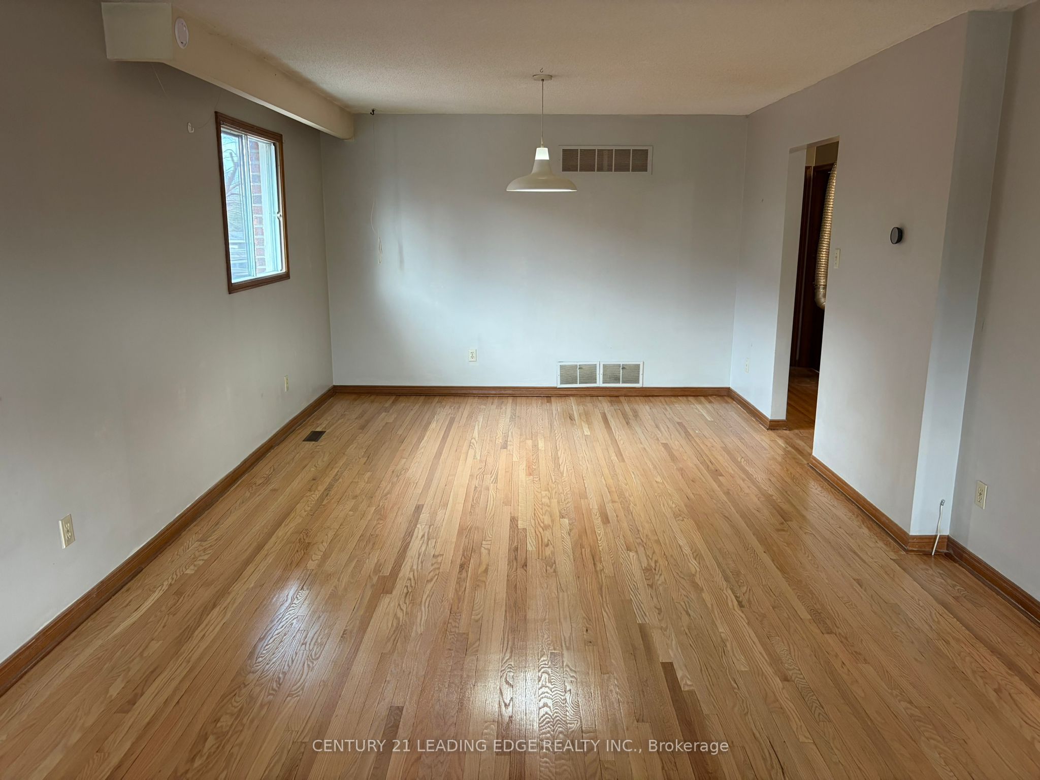127 Risebrough Circuit, Markham, ON L3R 3E1 photo 3