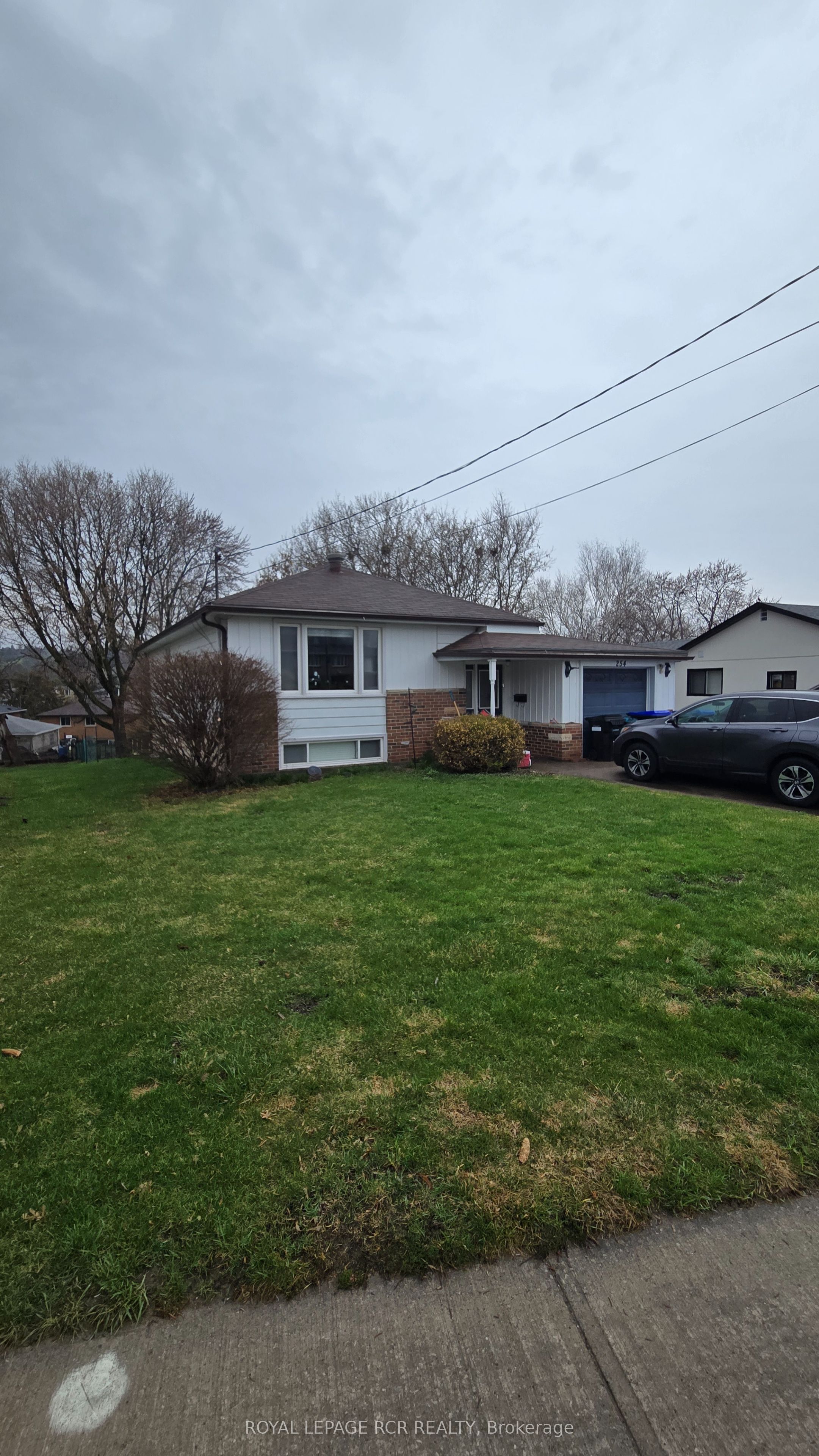 254 Simcoe Road, Bradford West Gwillimbury, ON L3Z 1Y9 photo 2