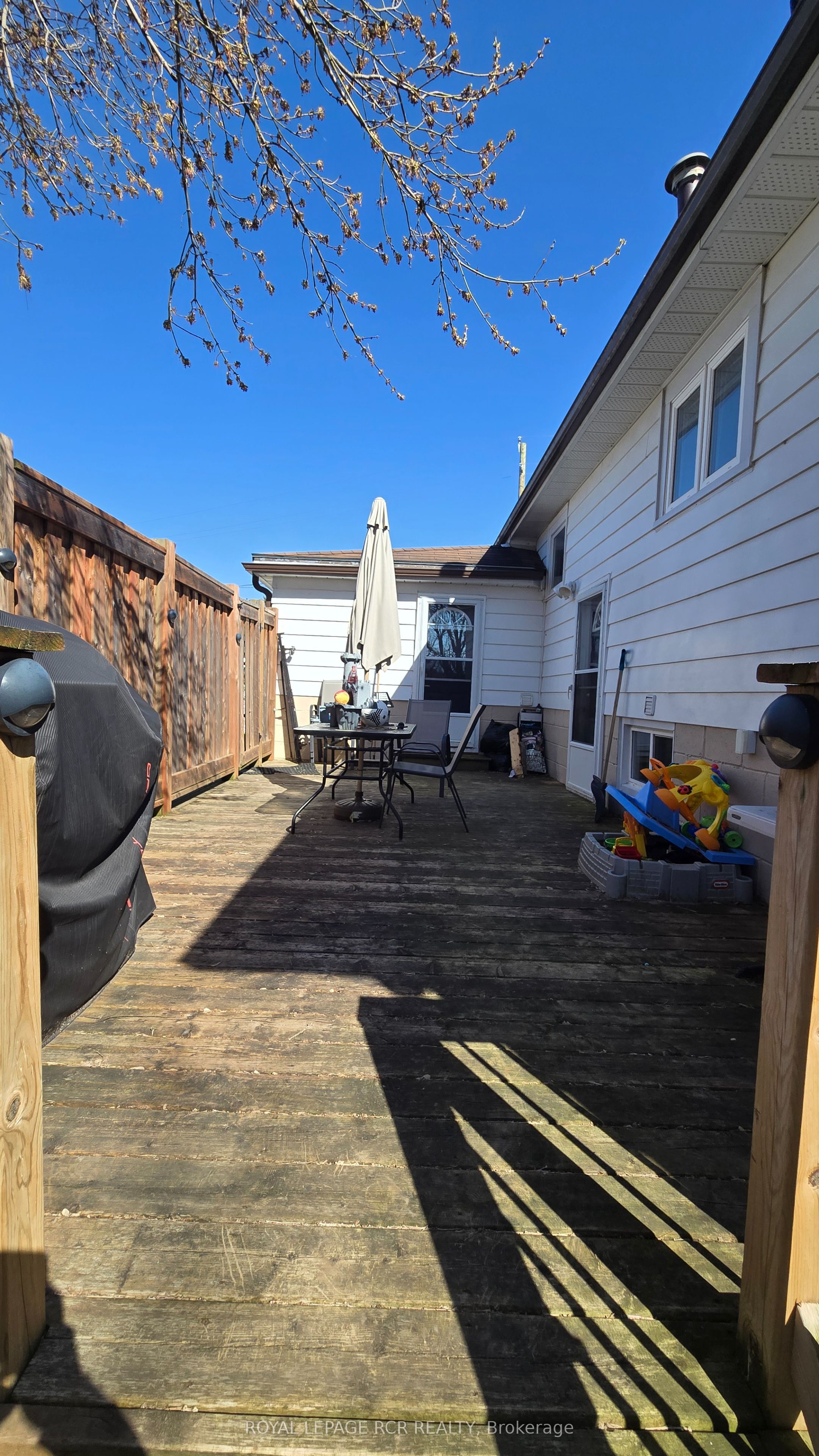 254 Simcoe Road, Bradford West Gwillimbury, ON L3Z 1Y9 photo 5