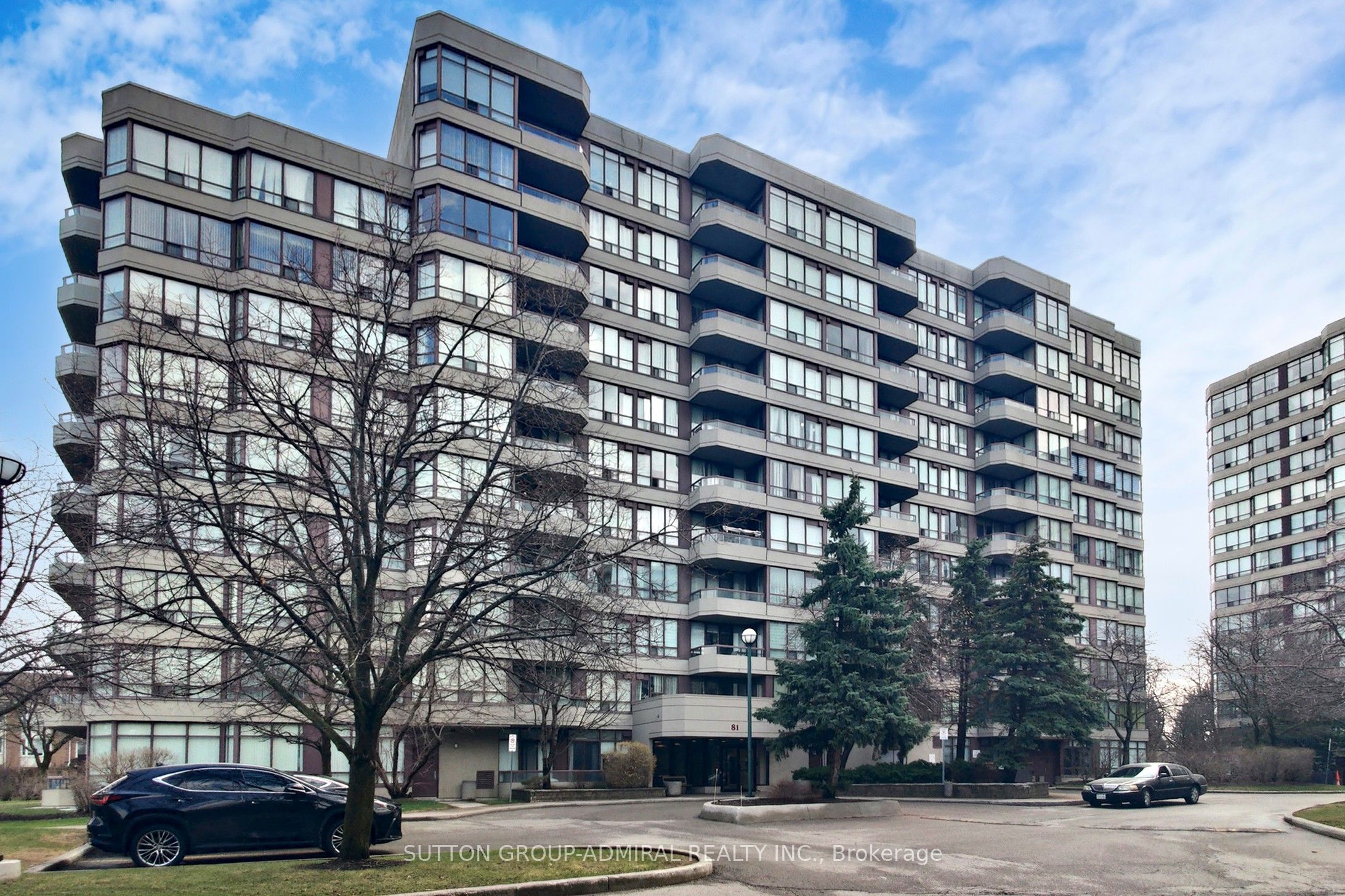 81 Townsgate Drive Ph208, Vaughan, ON L4J 8E6 photo 3