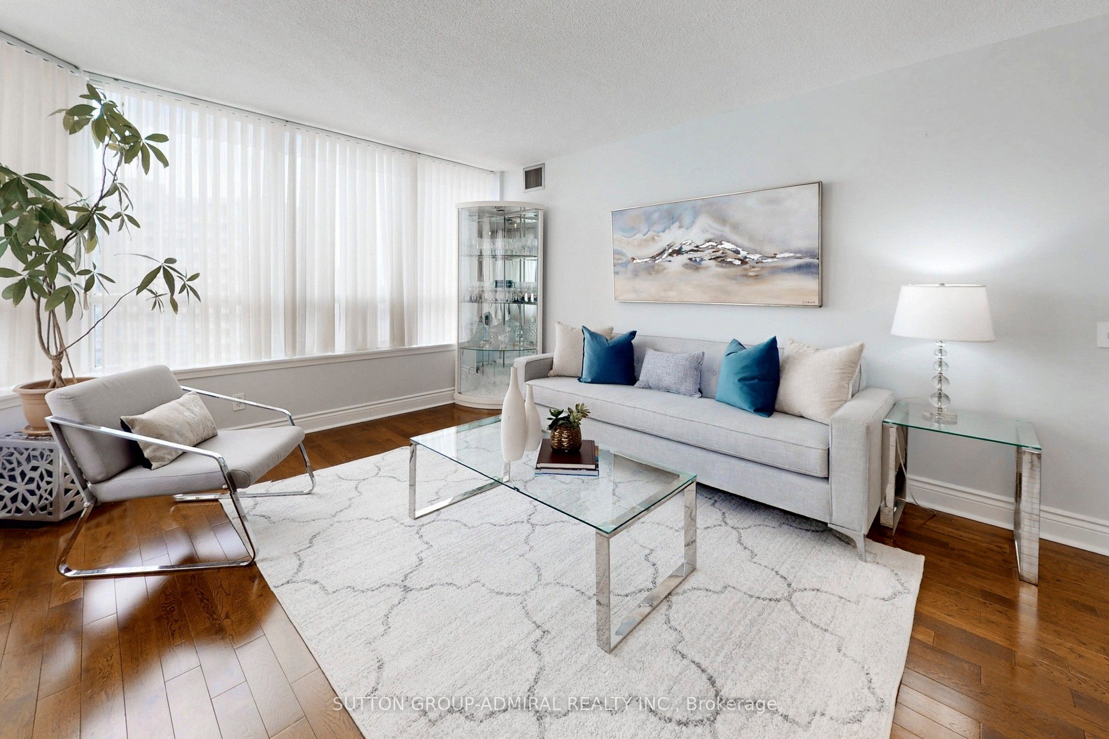 81 Townsgate Drive Ph208, Vaughan, ON L4J 8E6 photo 5