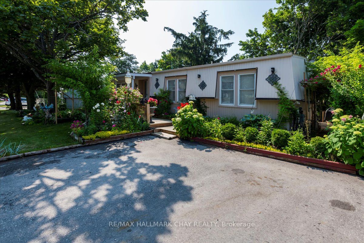 43 Linden Lane, Innisfil, ON L9S 1P2 photo 2