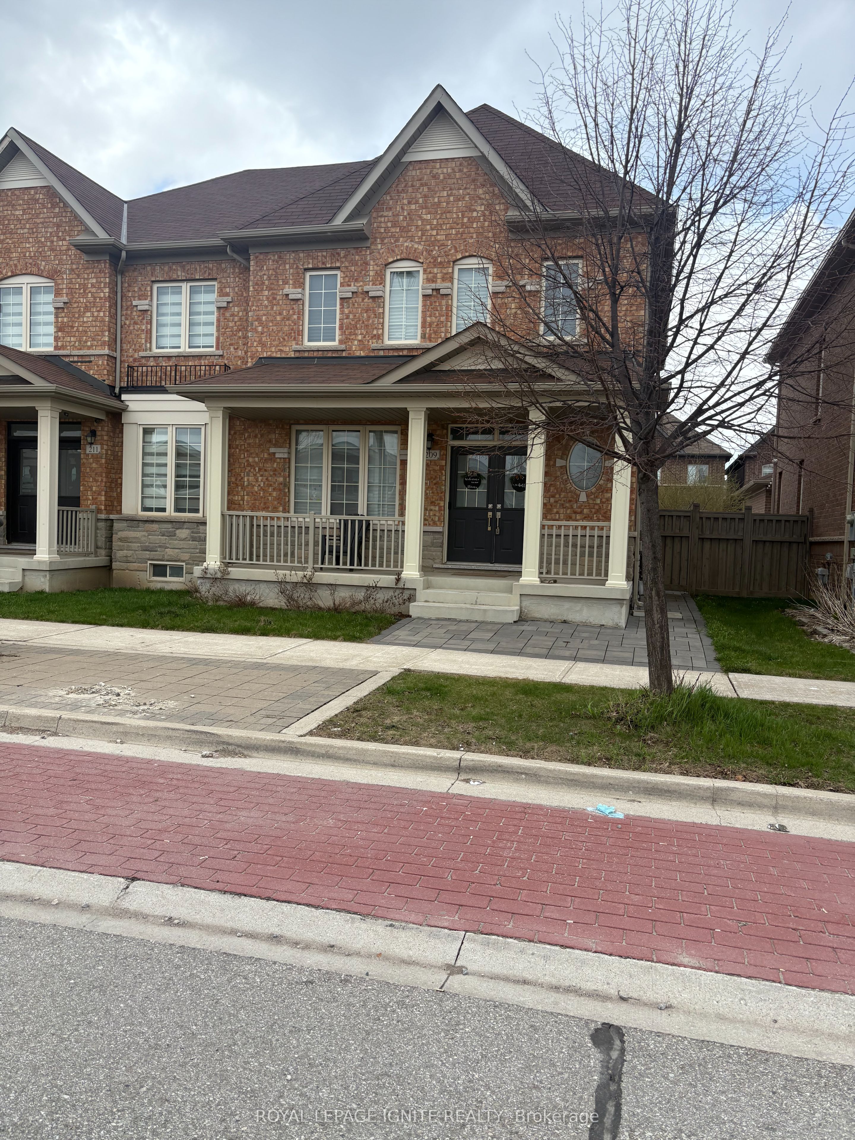 209 Barons Street, Vaughan, ON L4H 3Z3