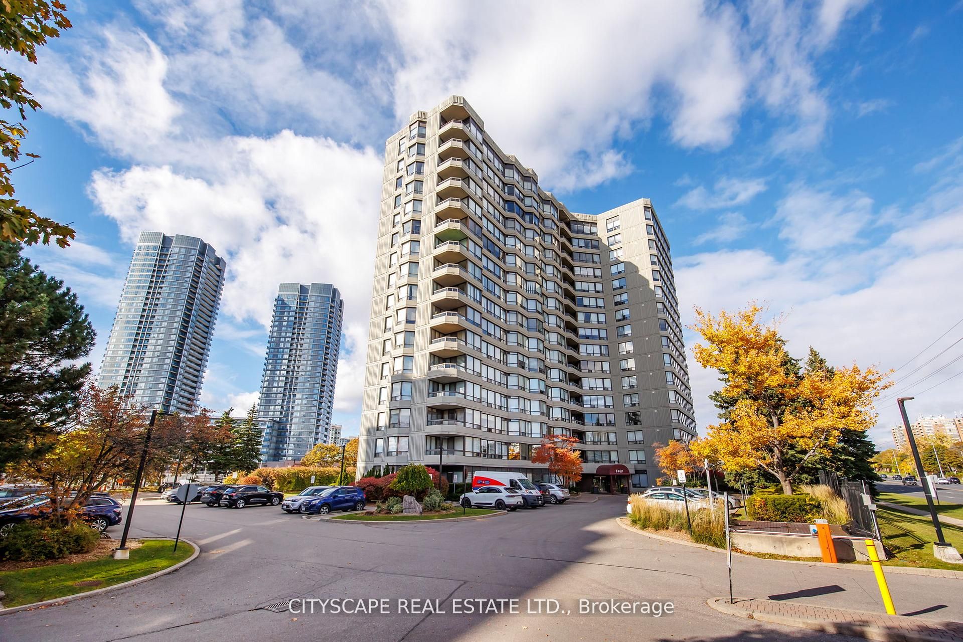 7460 Bathurst Street 209, Vaughan, ON L4J 7K9 photo 2