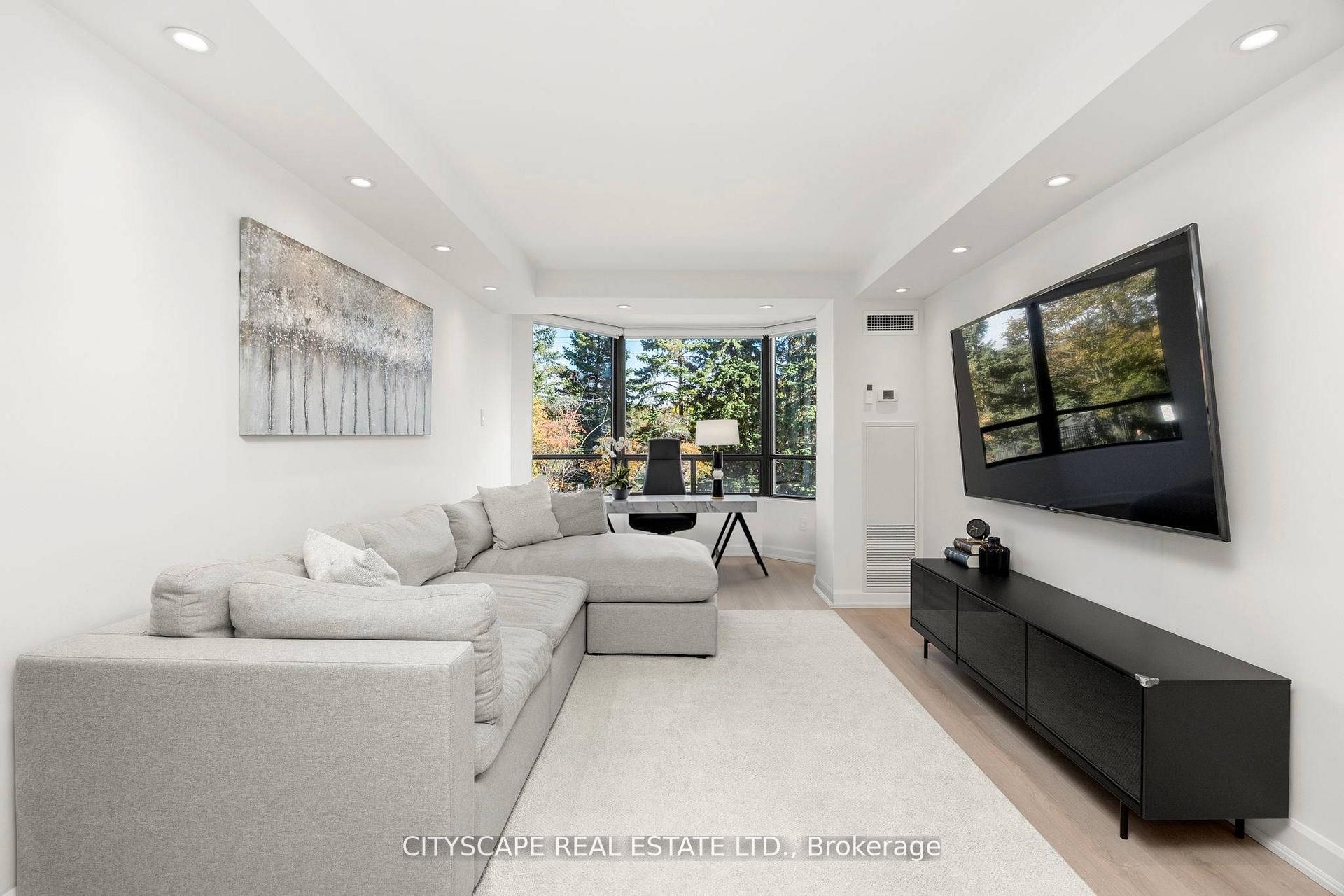 7460 Bathurst Street 209, Vaughan, ON L4J 7K9 photo 4