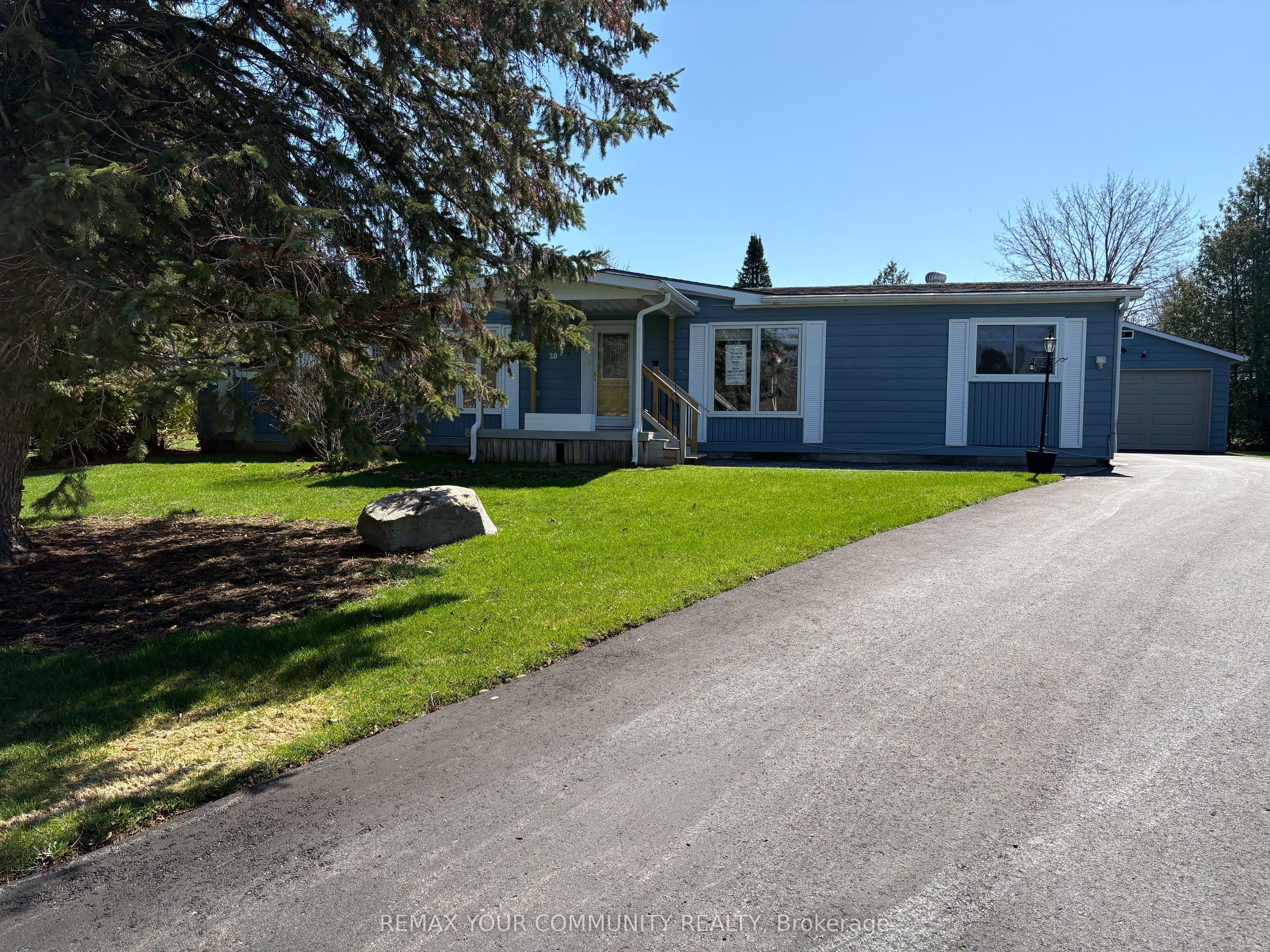 20 Geneva Court, Georgina, ON L0E 1R0 photo 2