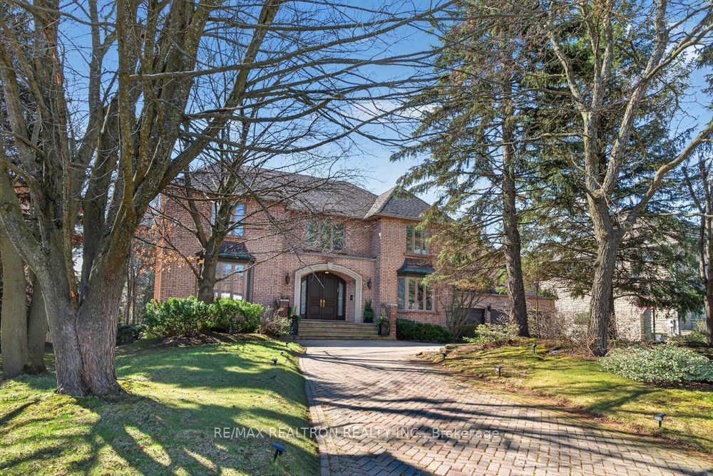 75 Arnold Avenue, Vaughan, ON L4J 1B4