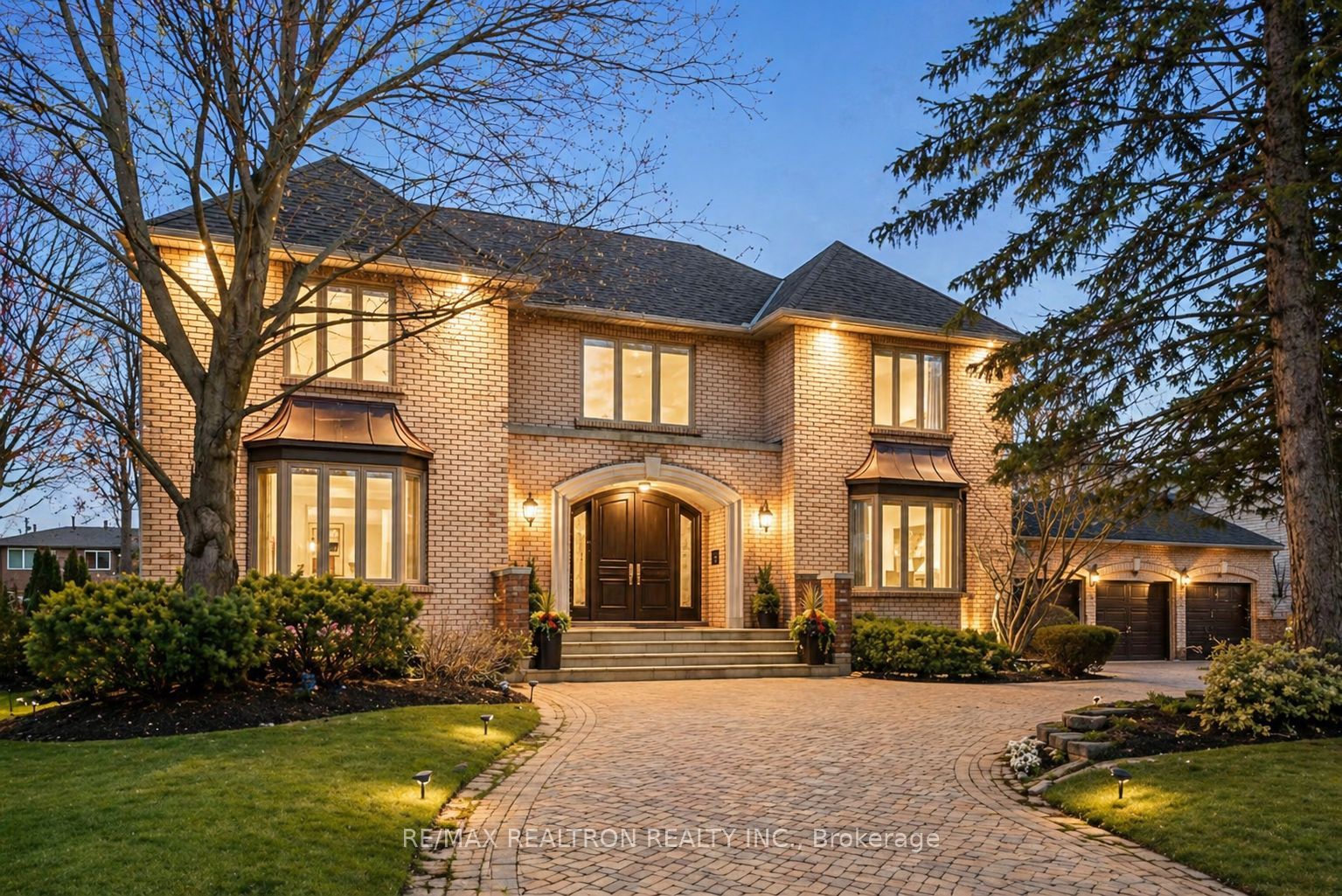 75 Arnold Avenue, Vaughan, ON L4J 1B4 photo 4