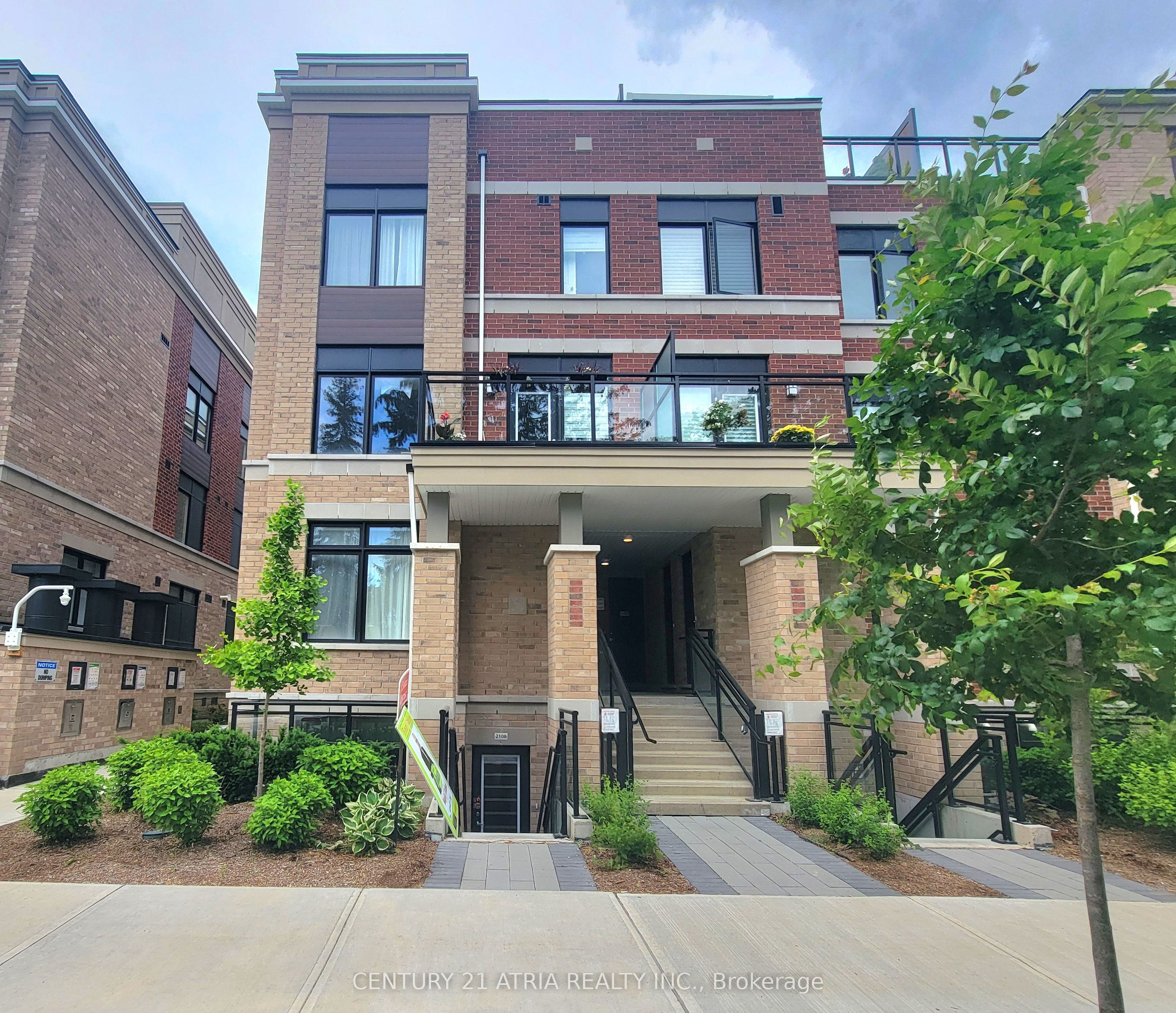58 Elizabeth Street S 2108, Richmond Hill, ON L4C 5W2 photo 3