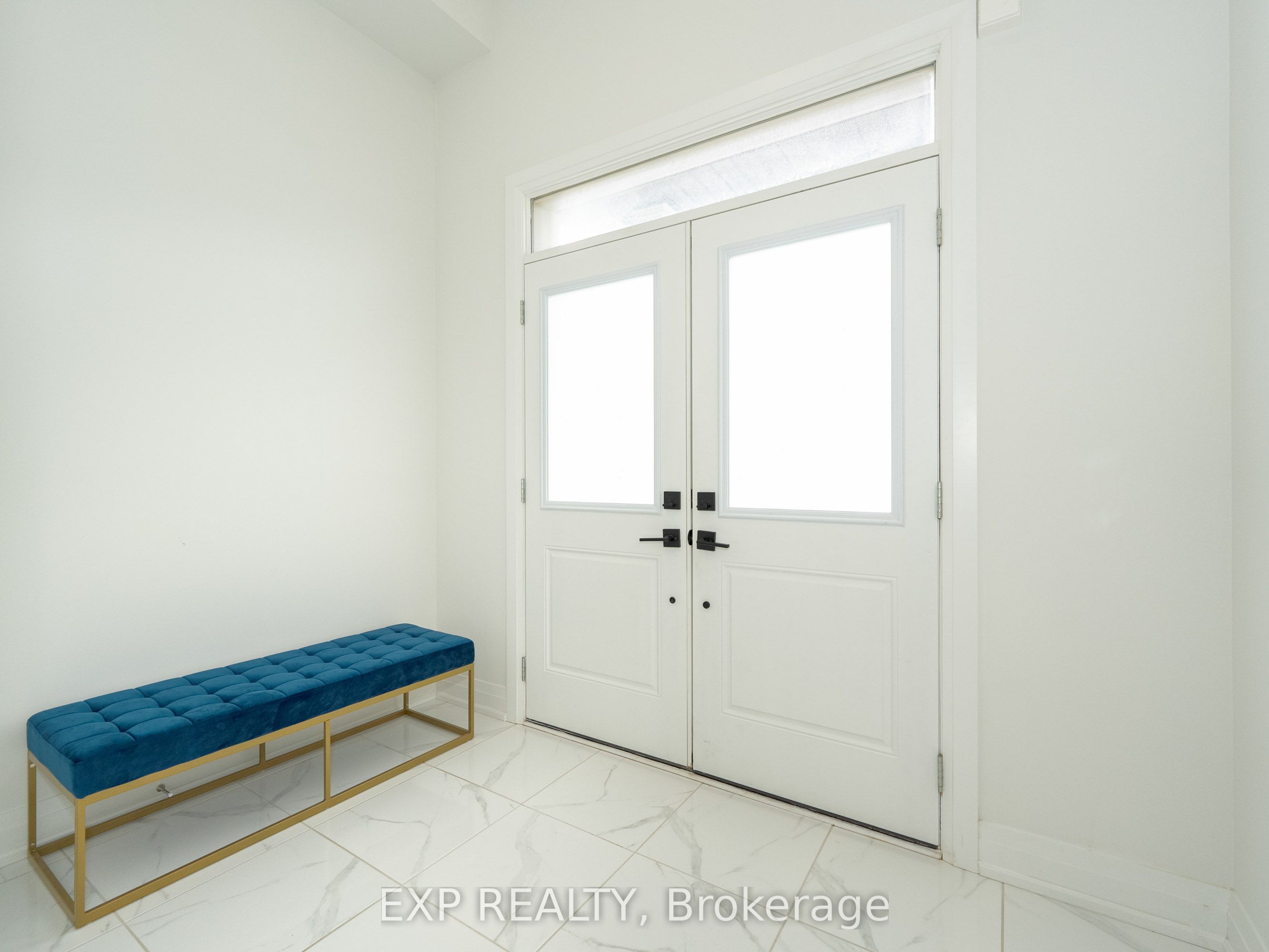 14 Longworth Avenue, Richmond Hill, ON L4E 1J1 photo 4