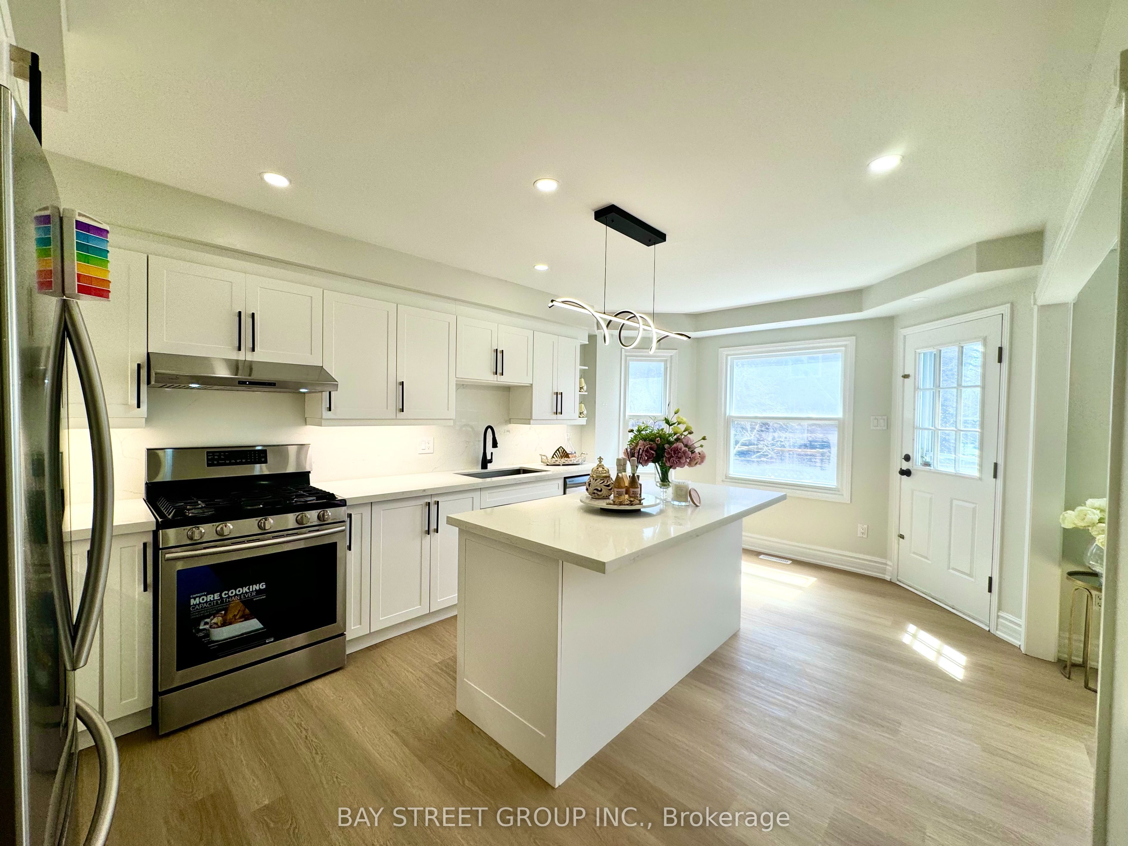 31 Cavalry Trail, Markham, ON L3R 9H3