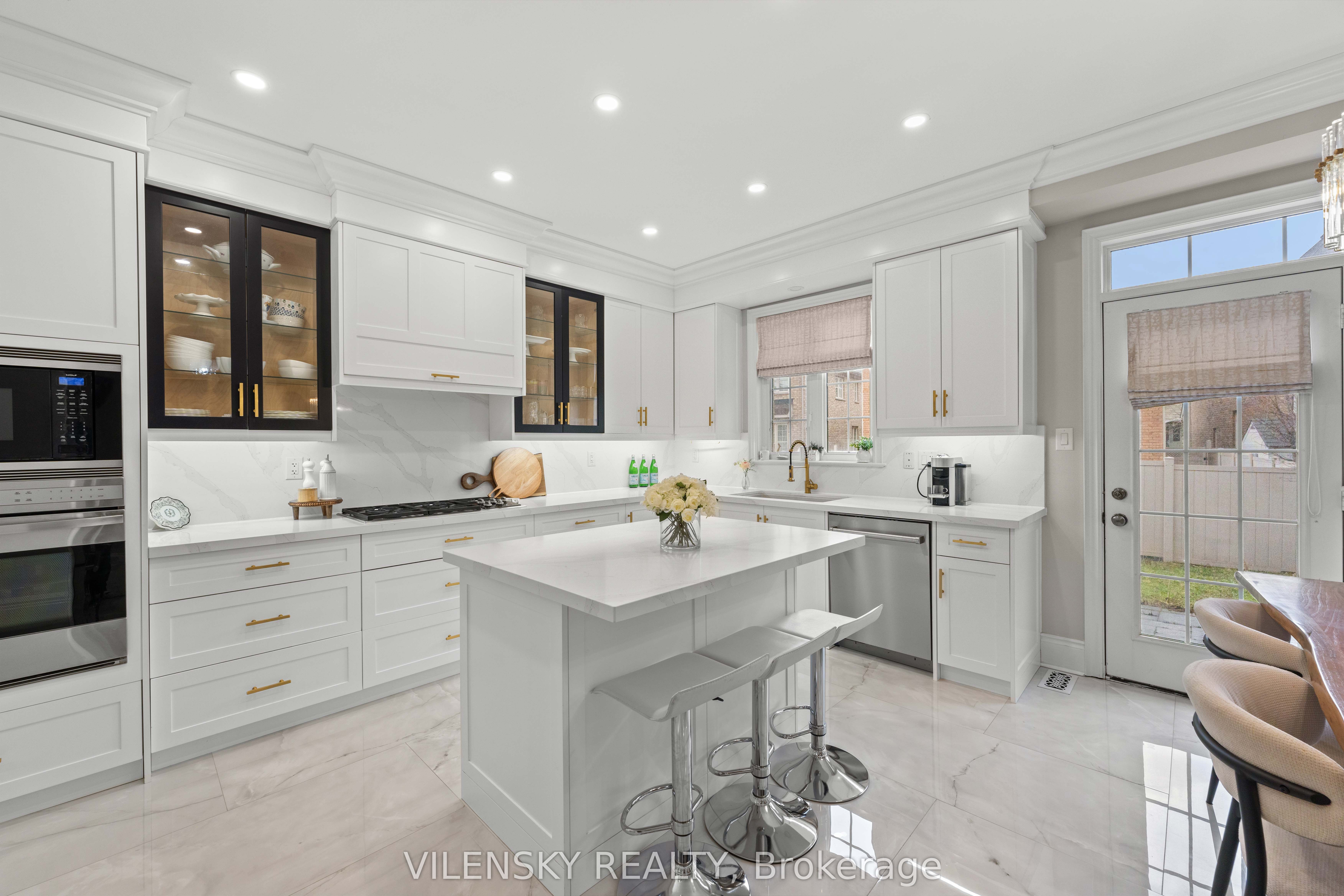 235 Israel Zilber Drive, Vaughan, ON L6A 0L5 photo 4