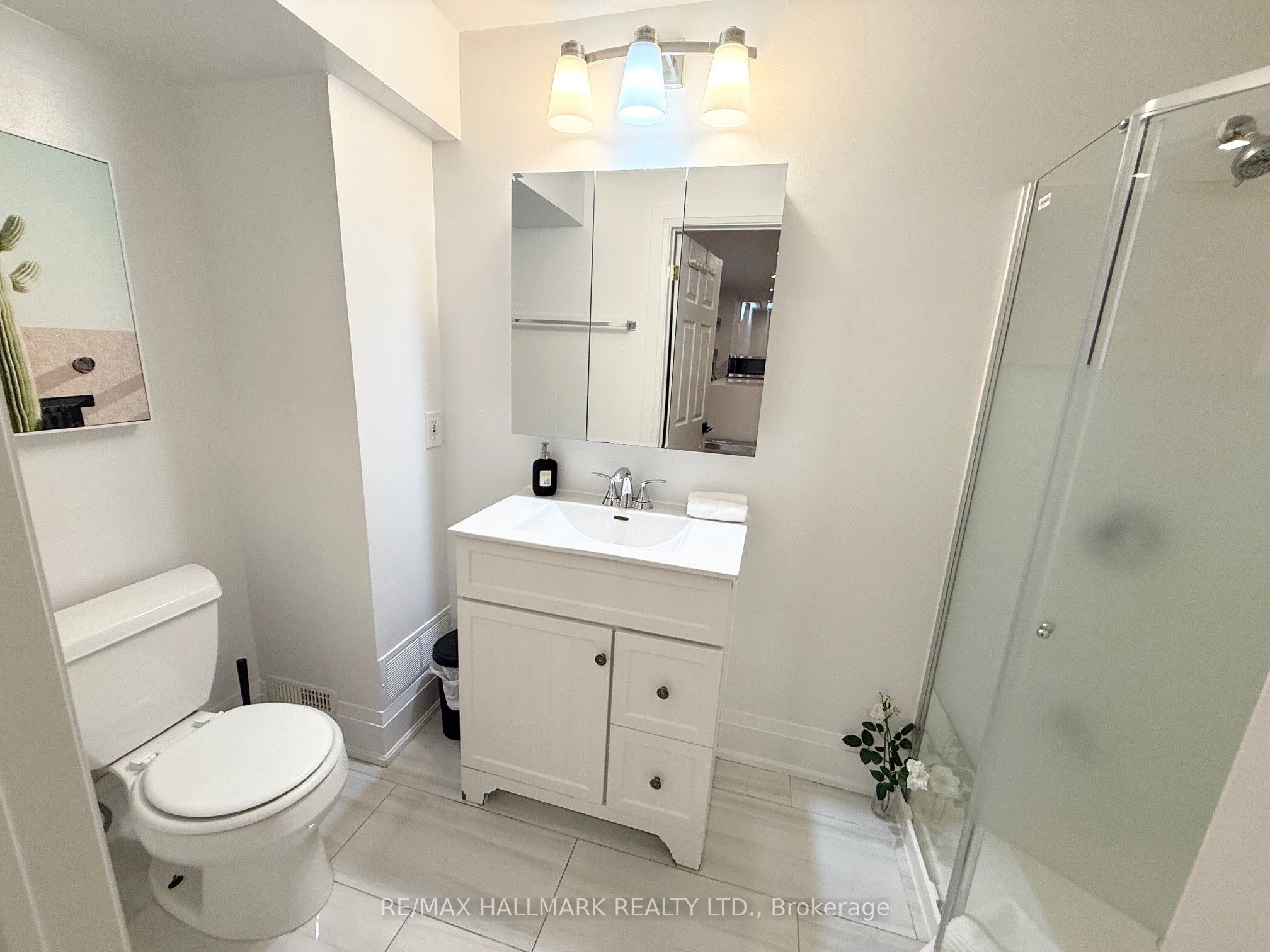 7 Charing Crescent Basement, Aurora, ON L4G 6P4 photo 2