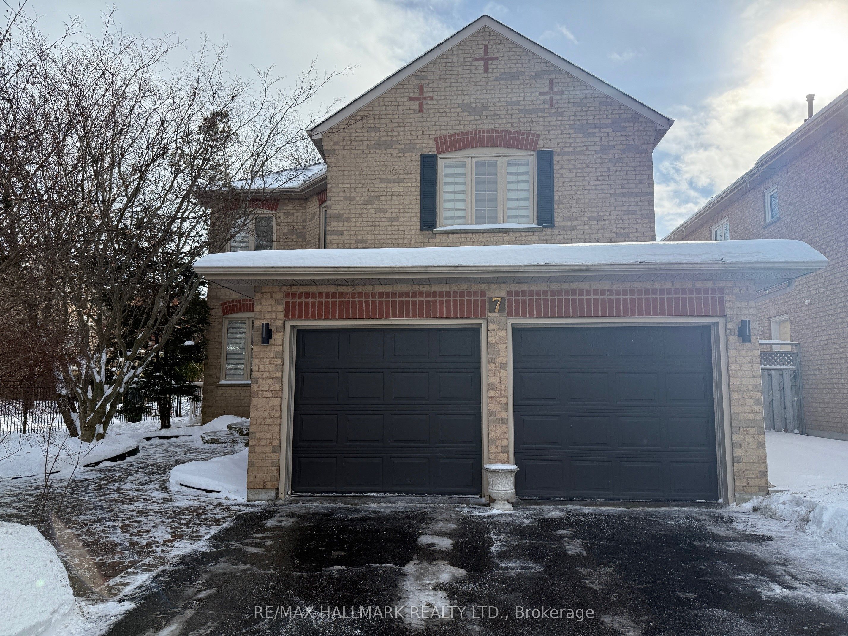 7 Charing Crescent Basement, Aurora, ON L4G 6P4 photo 3