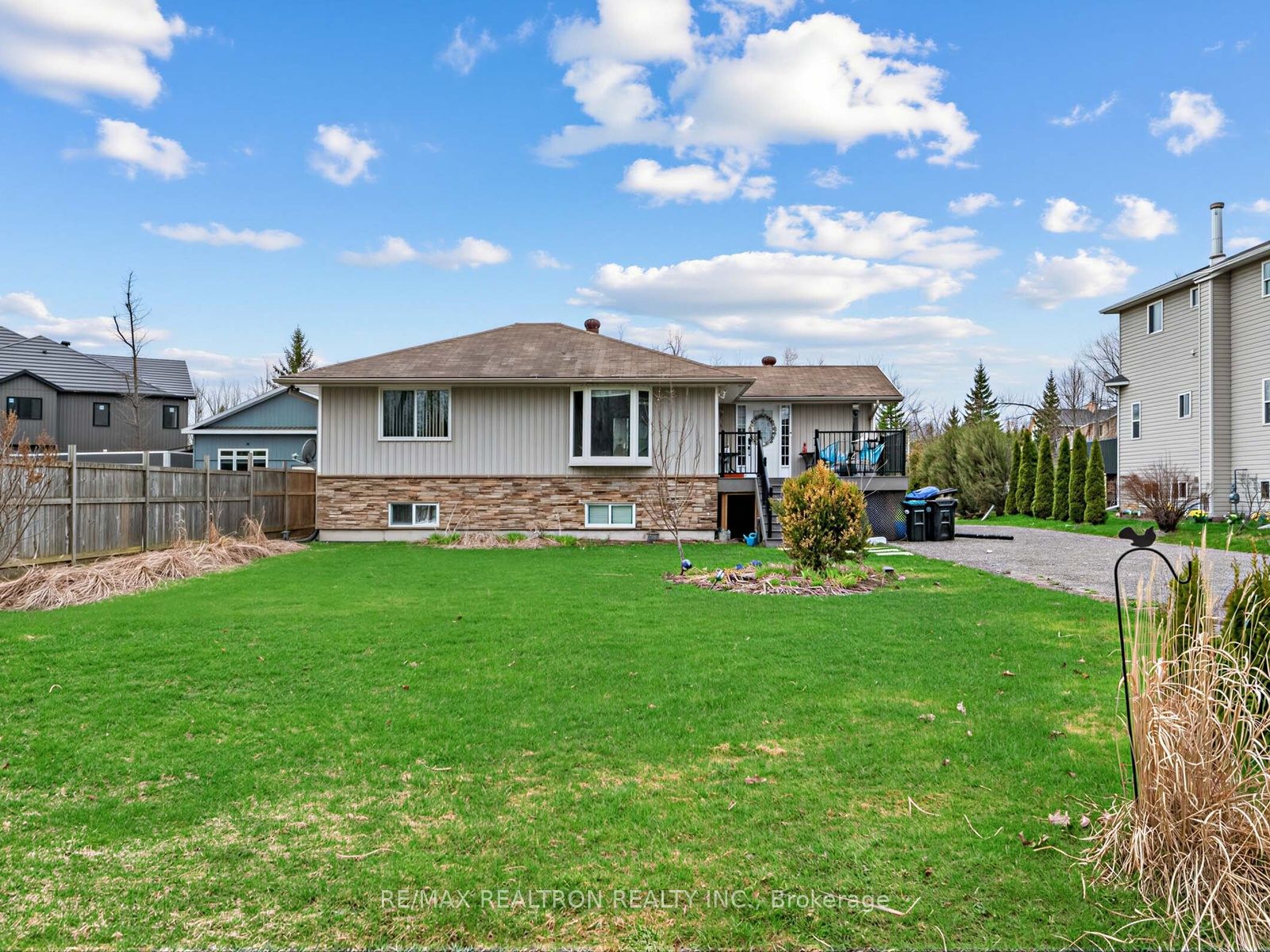 3794 30TH Side Road Main, Innisfil, ON L9S 2Y3