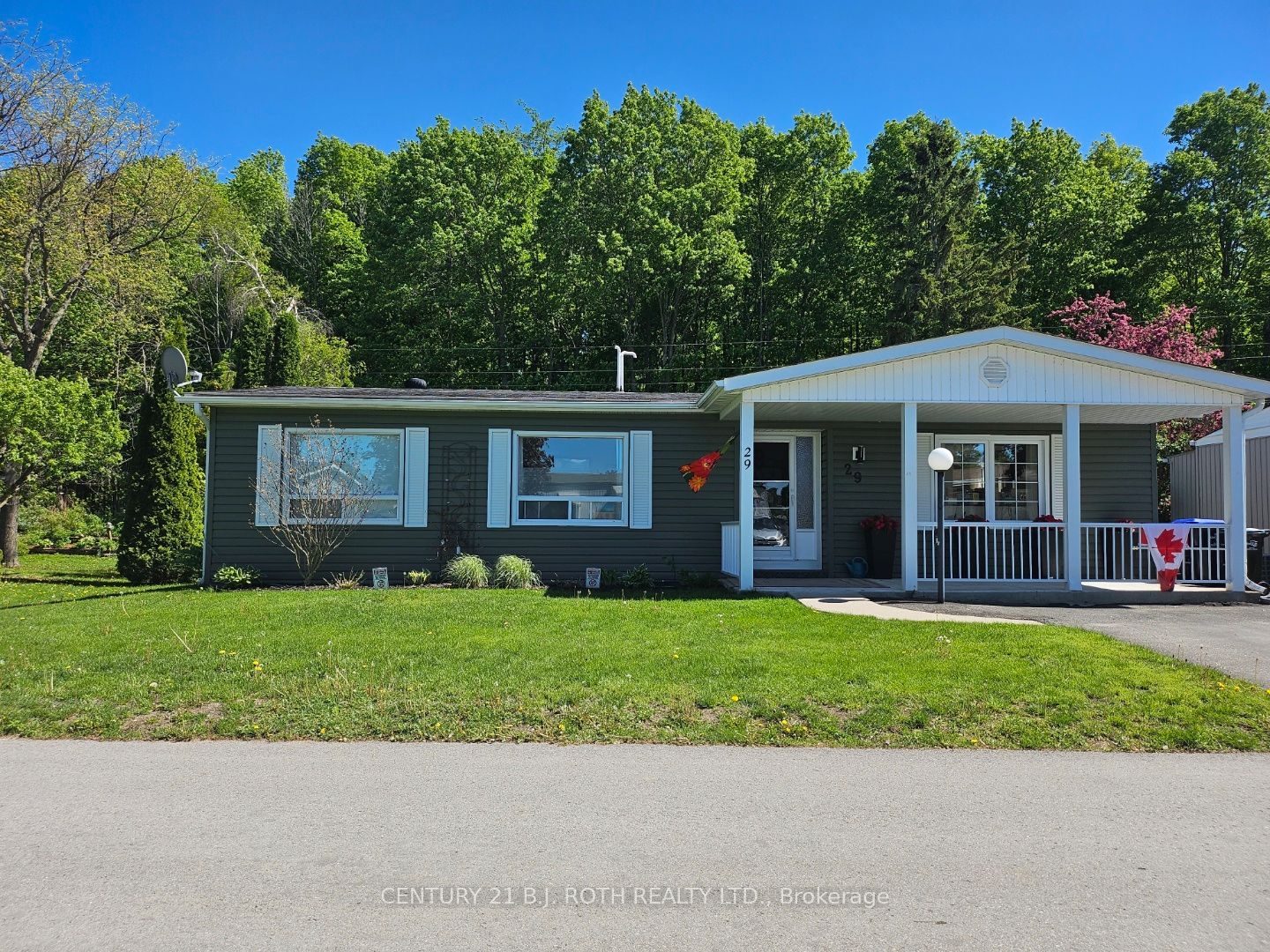 29 Corner Brook Trail, Innisfil, ON L9S 1P2 photo 5