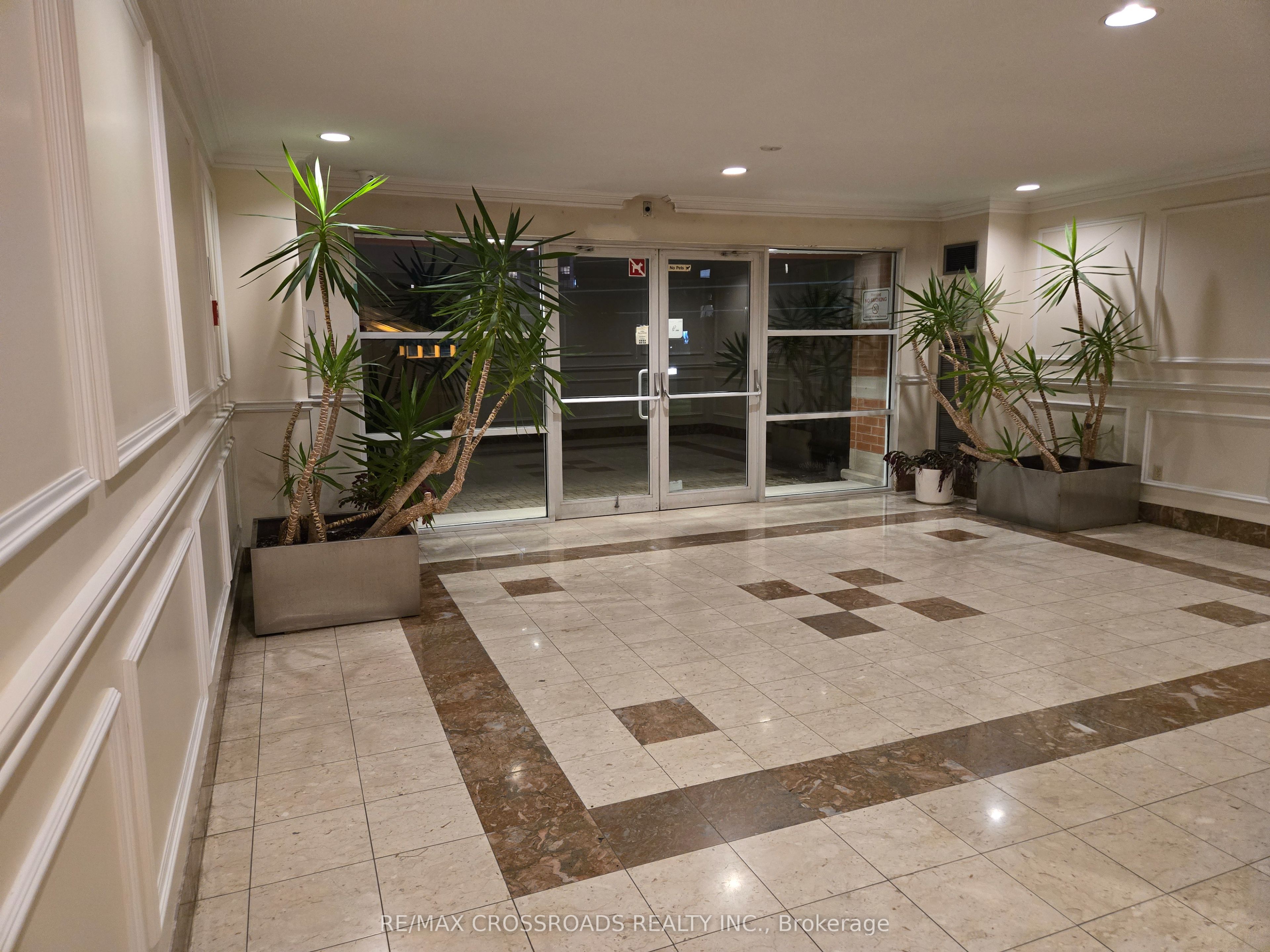 9 Chalmers Road PH2, Richmond Hill, ON L4B 3N3 photo 4