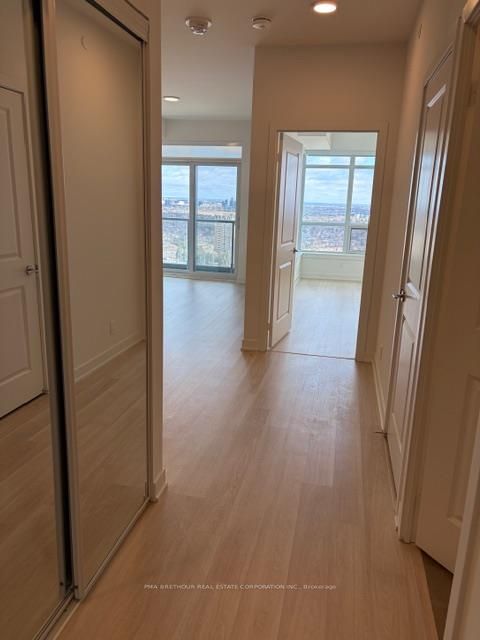 50 Upper Mall Way 2510, Vaughan, ON L4J 0L8