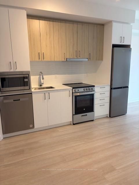 50 Upper Mall Way 2510, Vaughan, ON L4J 0L8 photo 3