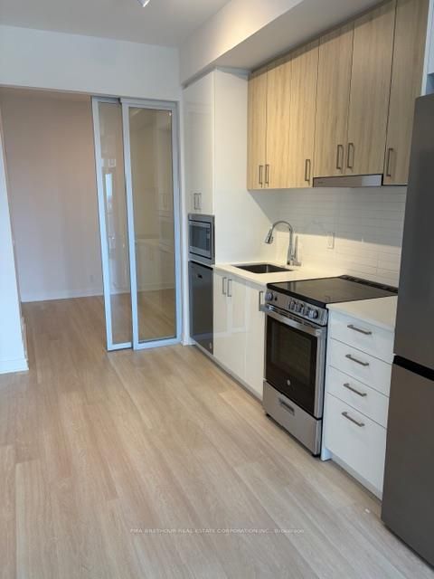 50 Upper Mall Way 2510, Vaughan, ON L4J 0L8 photo 4