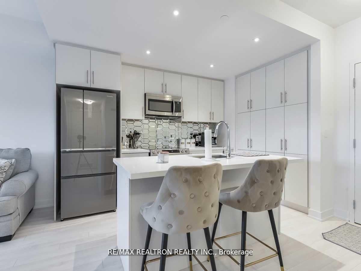 375 Sea Ray Avenue 208, Innisfil, ON L9S 2P7 photo 3