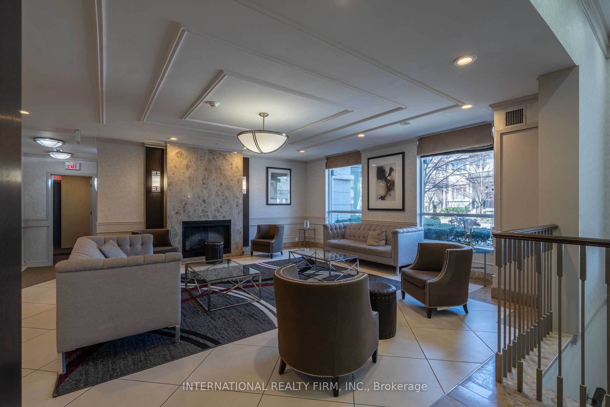 20 North Park Road 204, Vaughan, ON L4J 0G7 photo 3