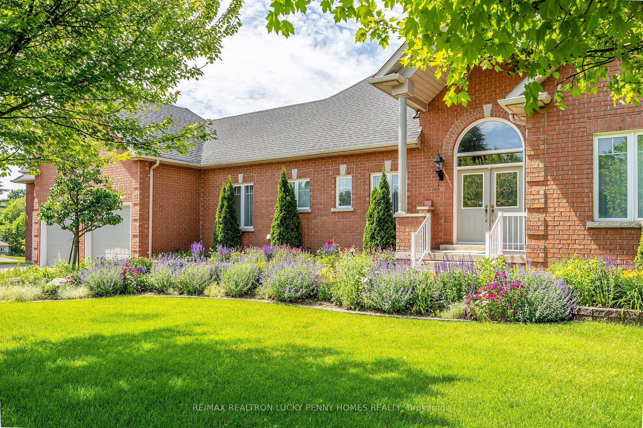 24 George Pipher Lane, Whitchurch-Stouffville, ON L4A 1M4 photo 3