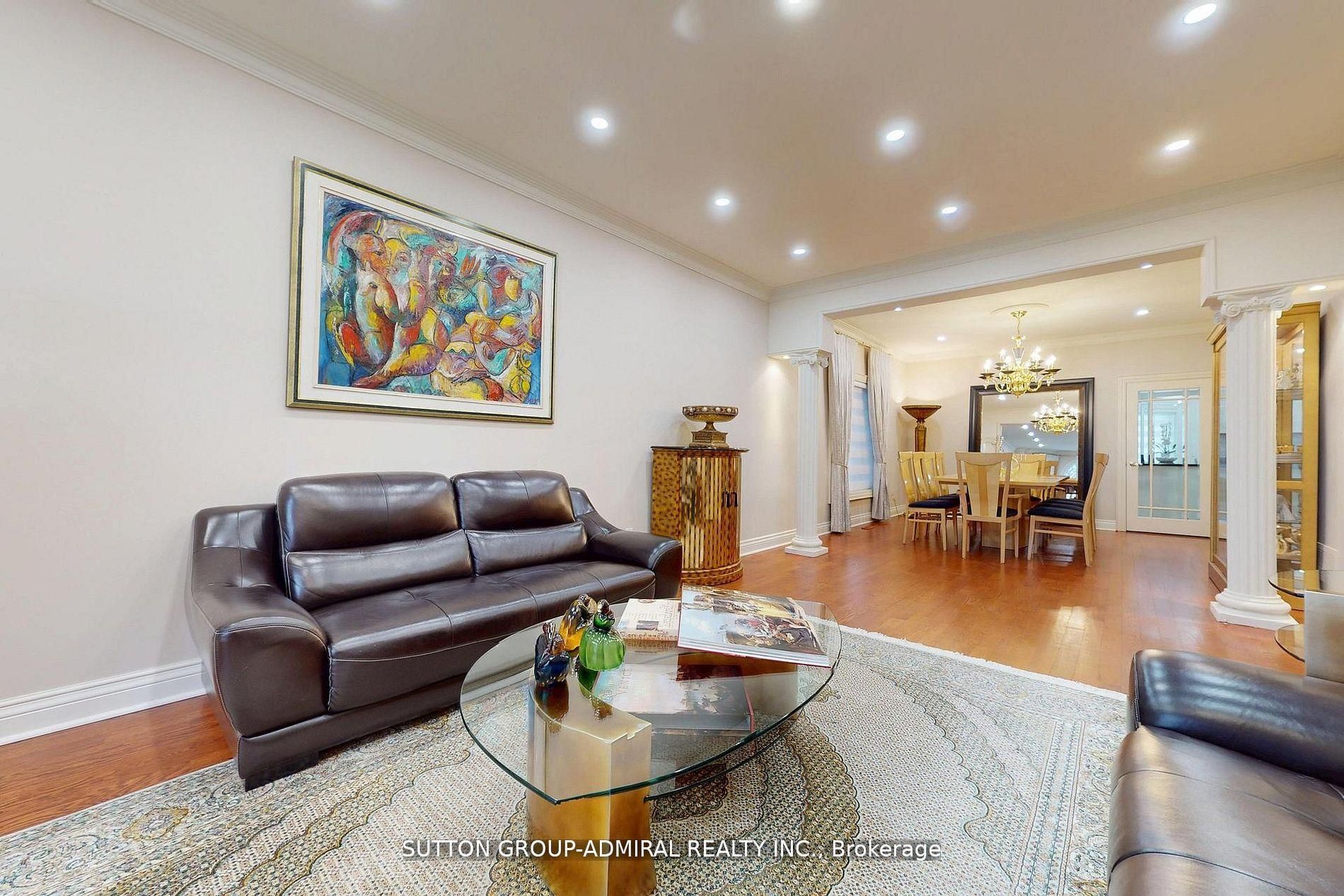 220 King High Drive, Vaughan, ON L4J 3N5 photo 4
