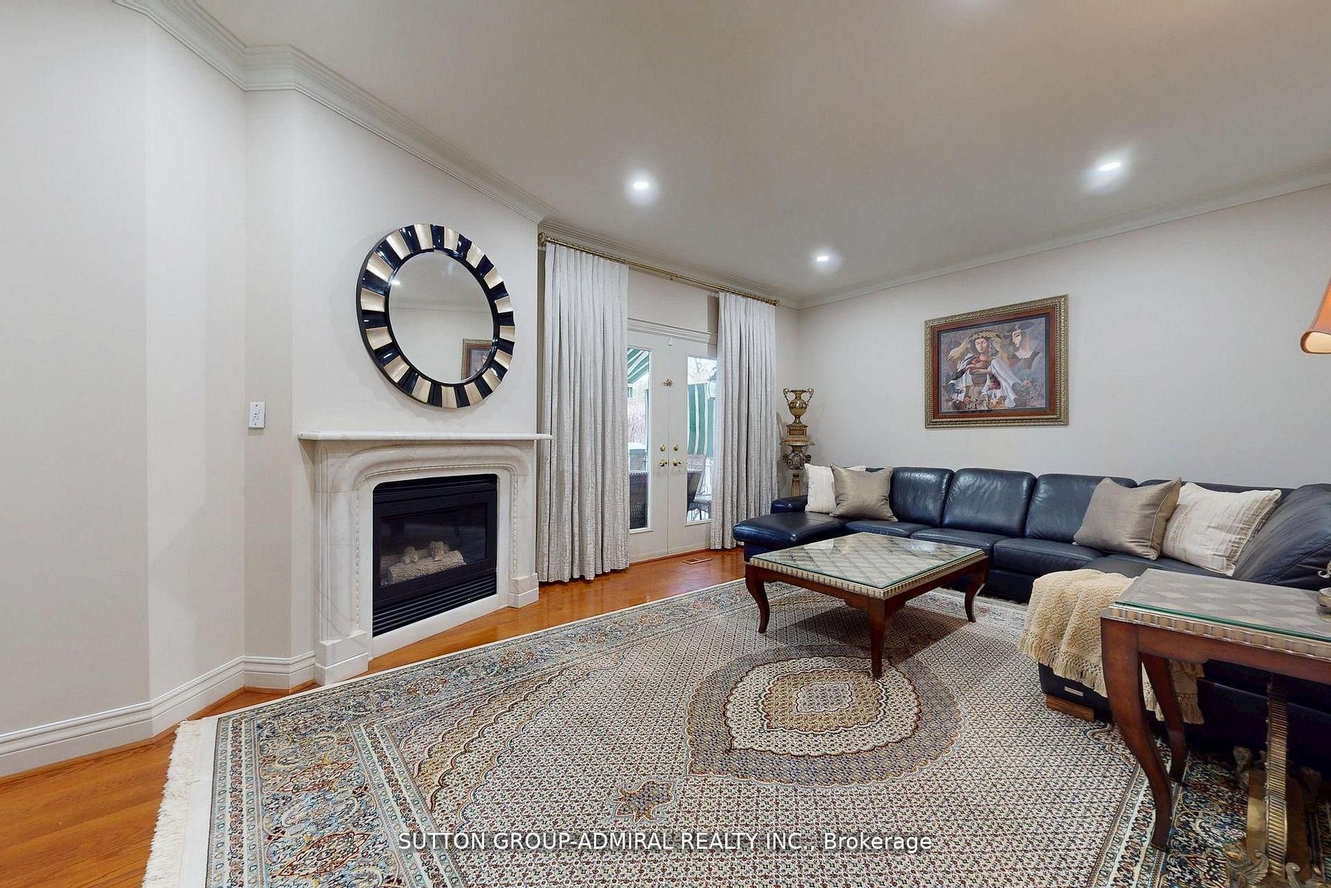 220 King High Drive, Vaughan, ON L4J 3N5 photo 5