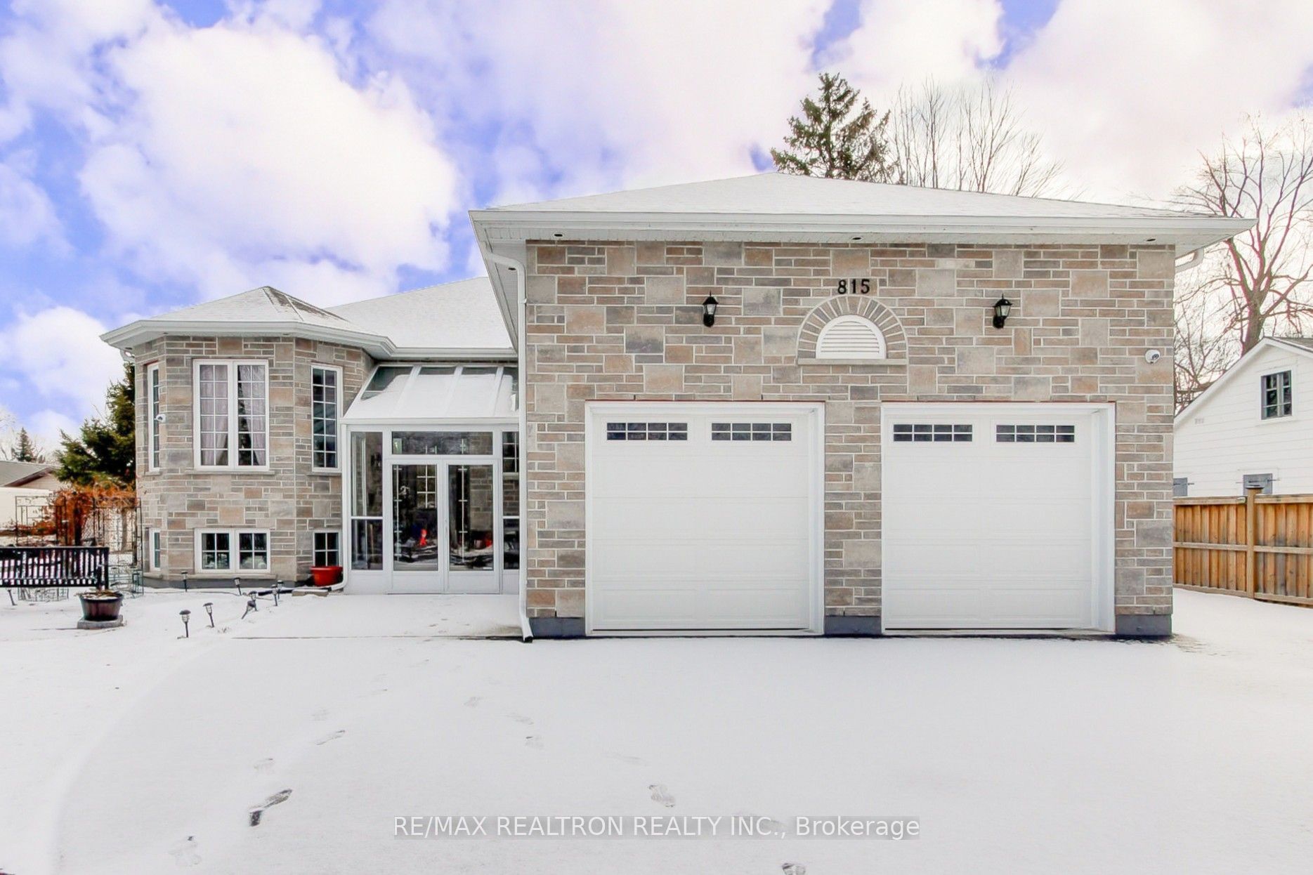 815 Churchill Lane, Georgina, ON L0E 1S0