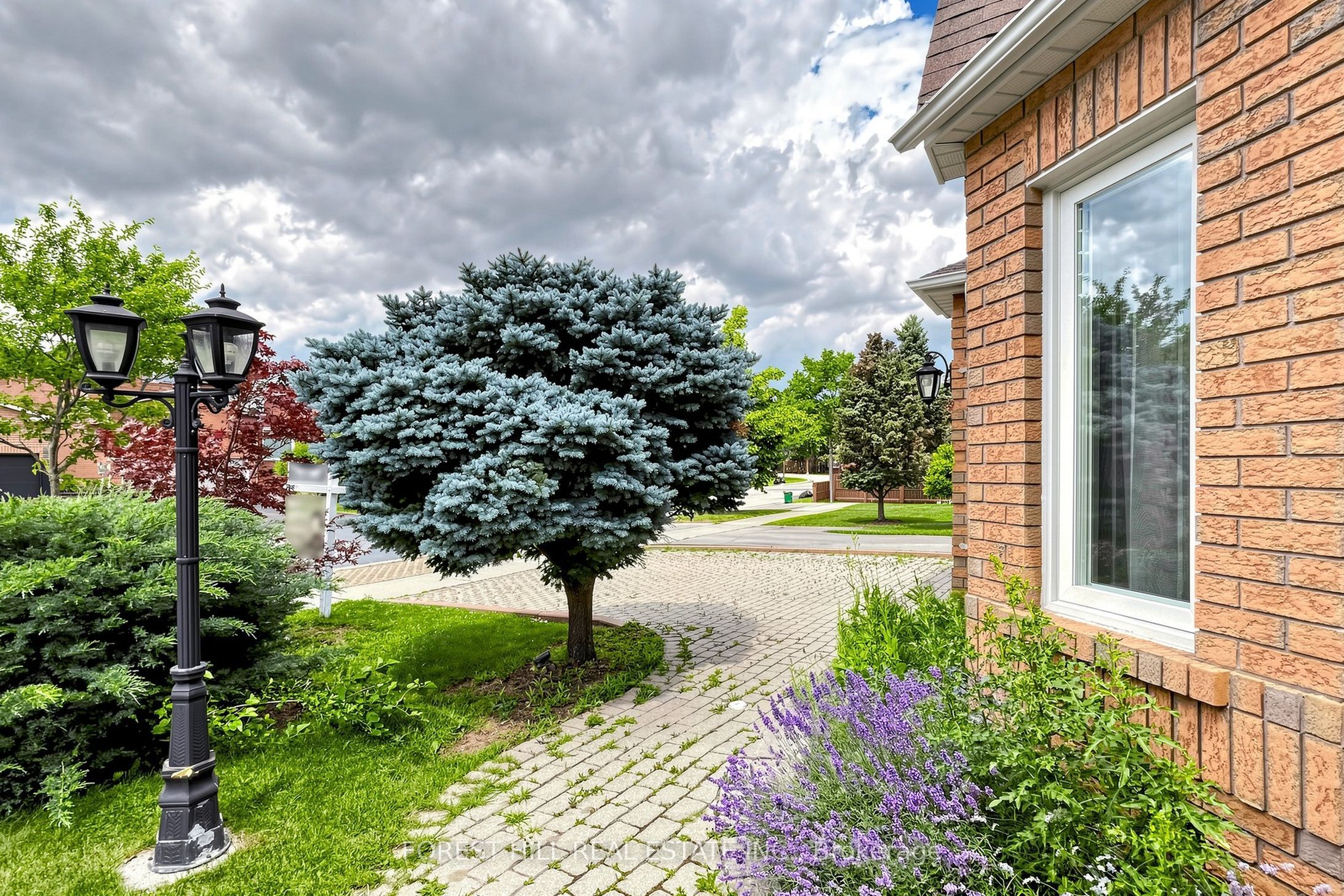 47 Edenbridge Drive, Vaughan, ON L4J 7V1 photo 4