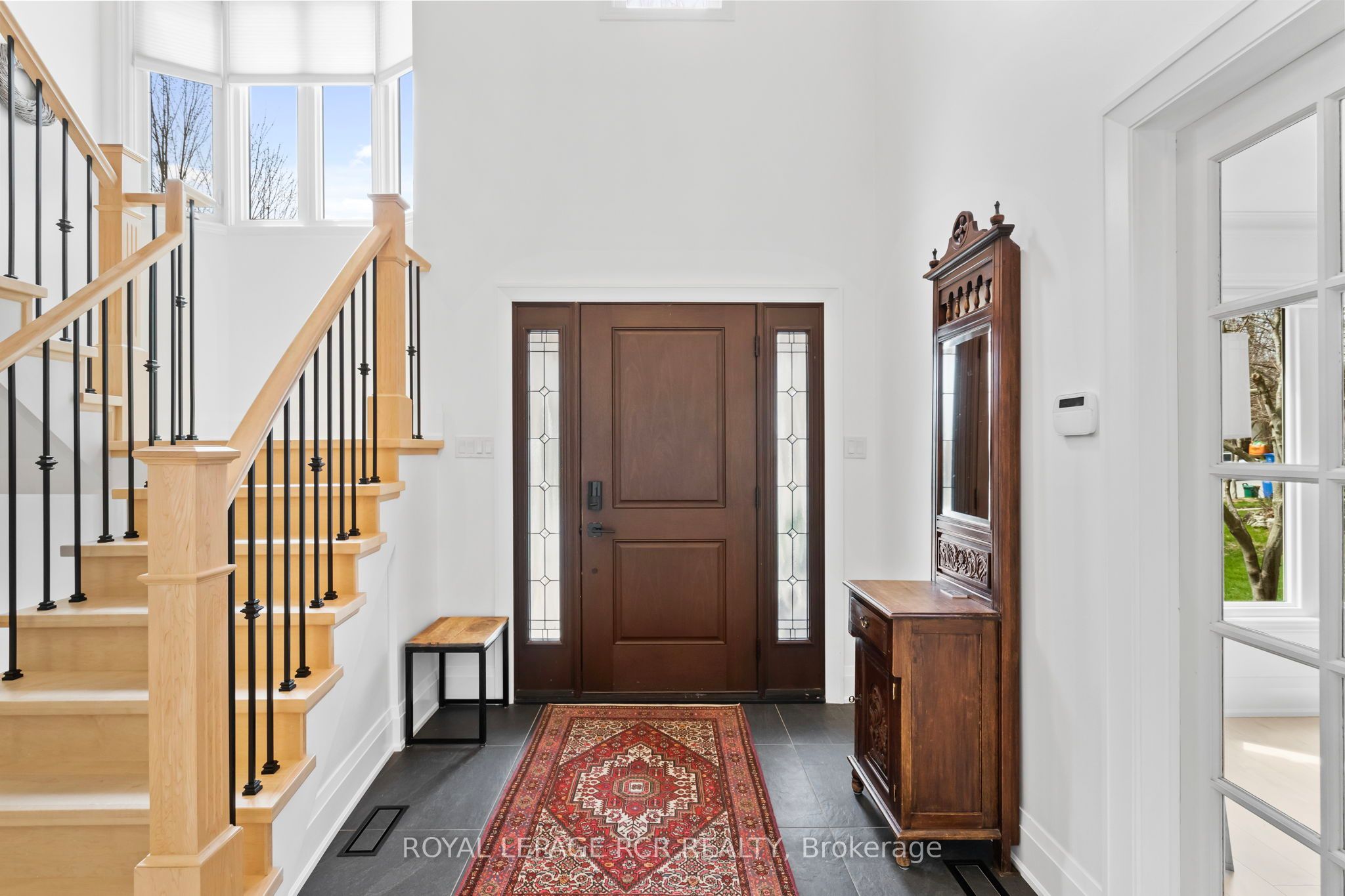 409 Alex Doner Drive, Newmarket, ON L3X 1C6 photo 4