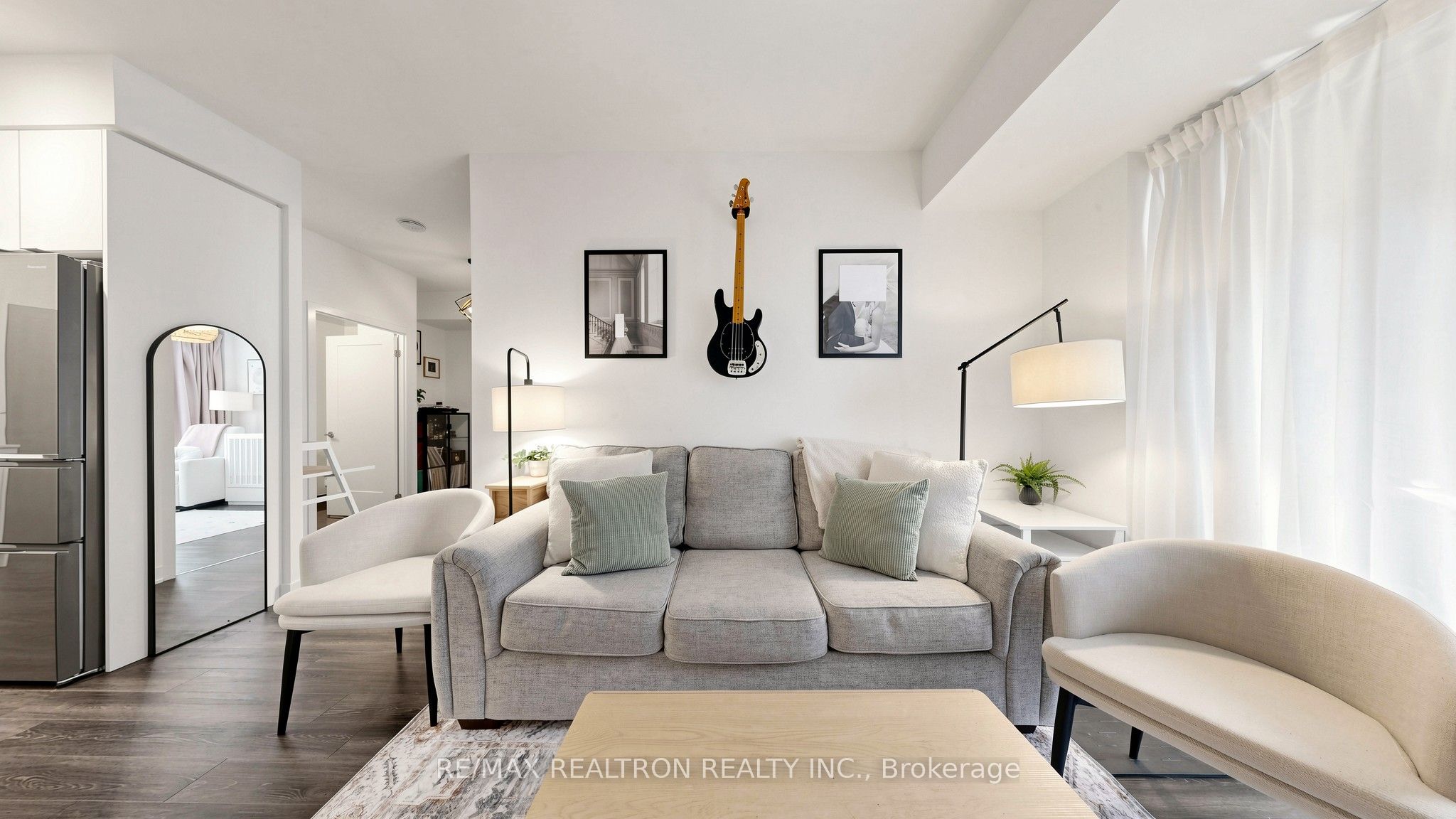 100 Eagle Rock Way 216, Vaughan, ON L6A 5B9 photo 5