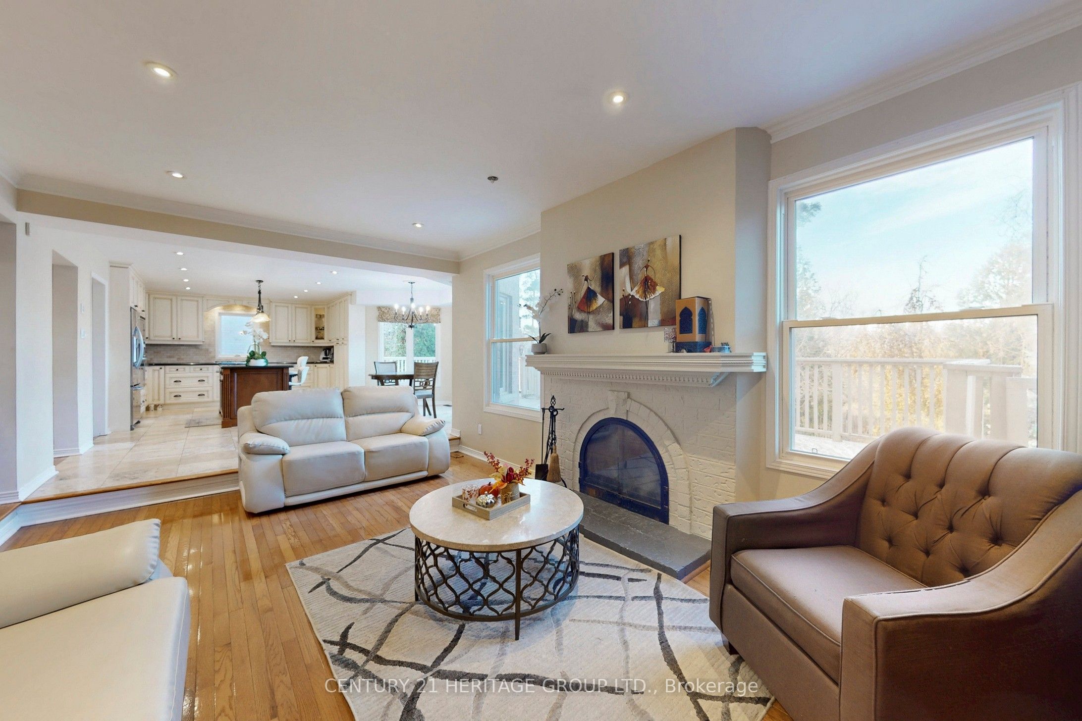 136 Cranberry Lane, Aurora, ON L4G 5Z3 photo 3
