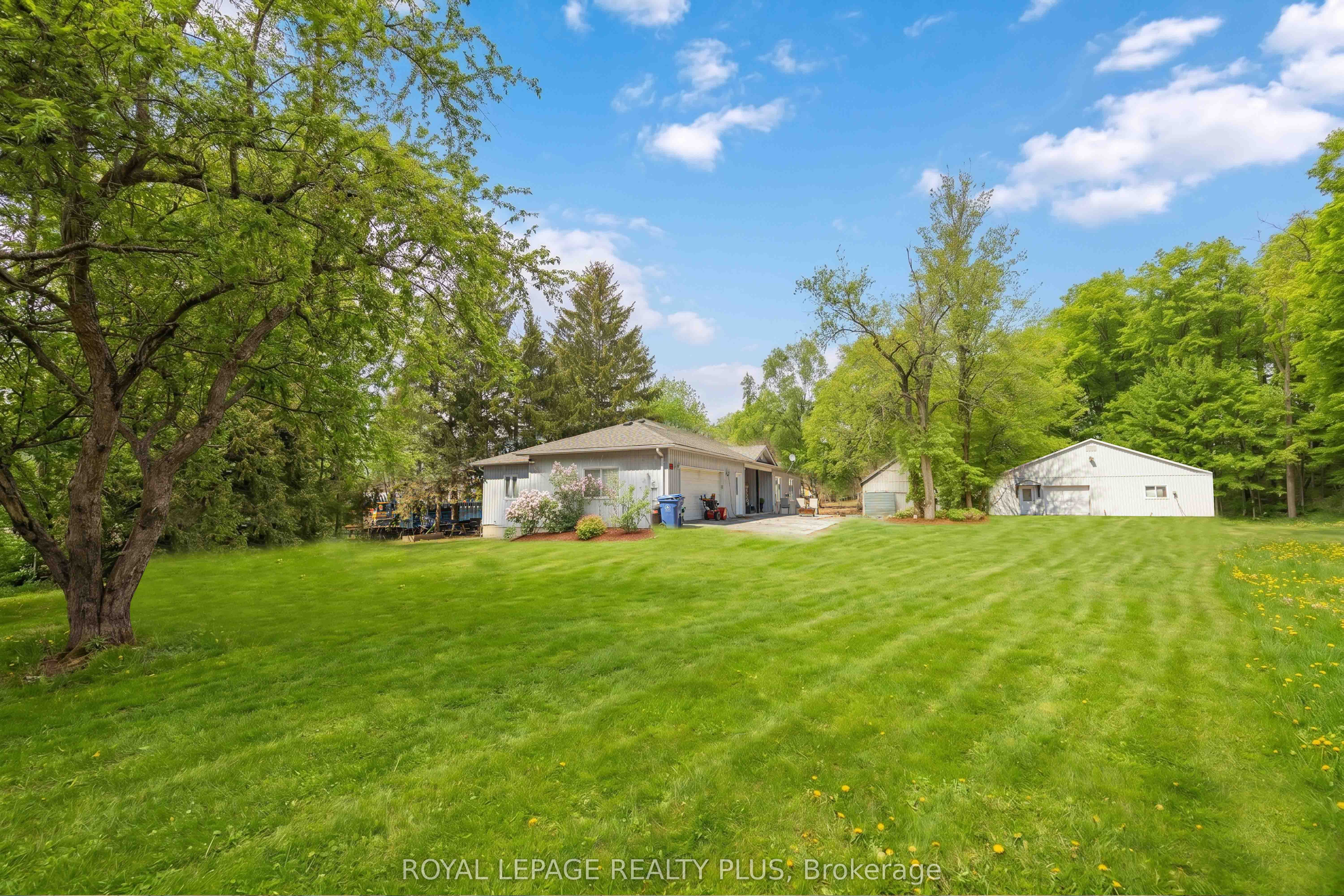 4932 Aurora Road, Whitchurch-Stouffville, ON L4A 7X4 photo 2
