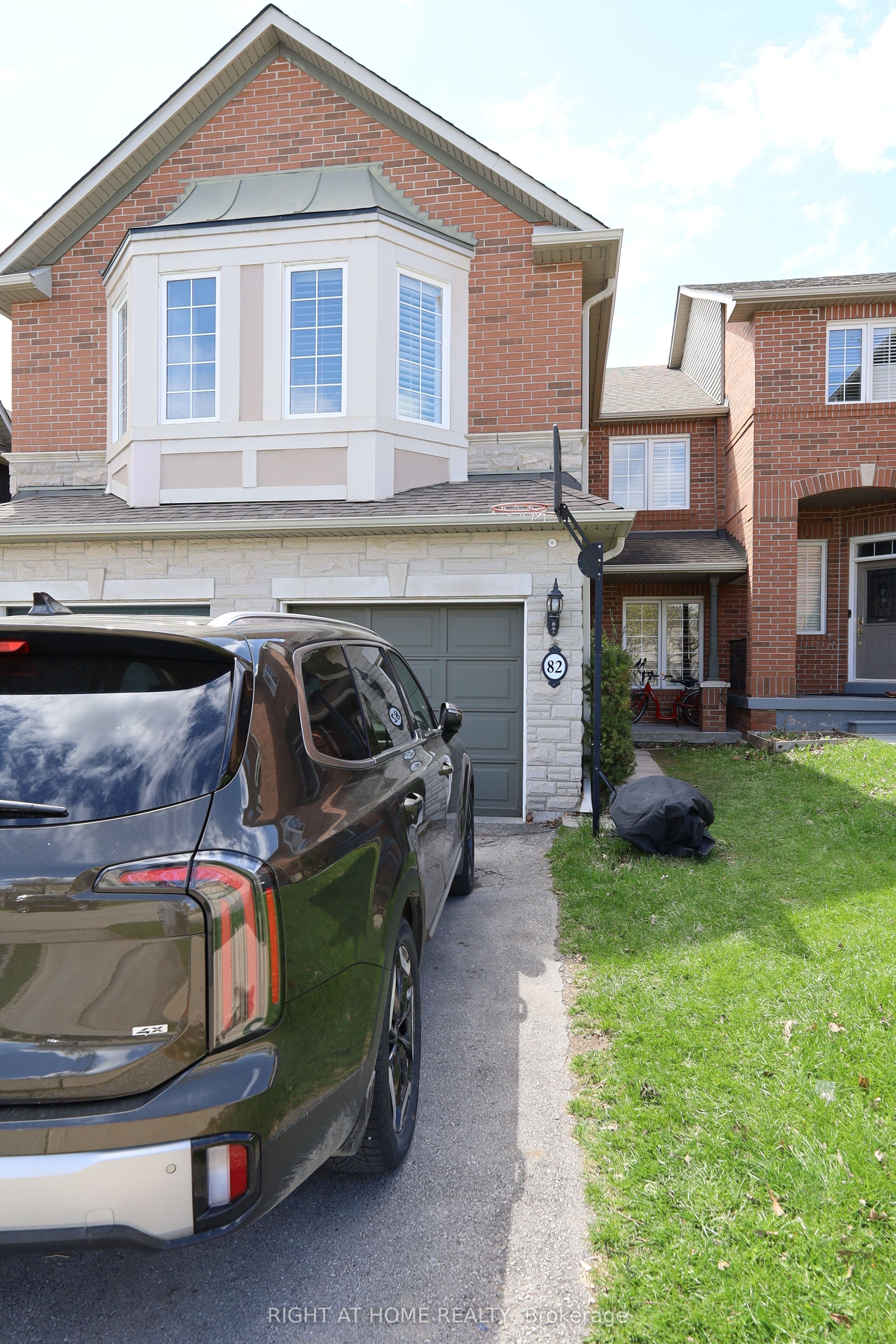 82 Colesbrook Road, Richmond Hill, ON L4S 2G5 photo 4