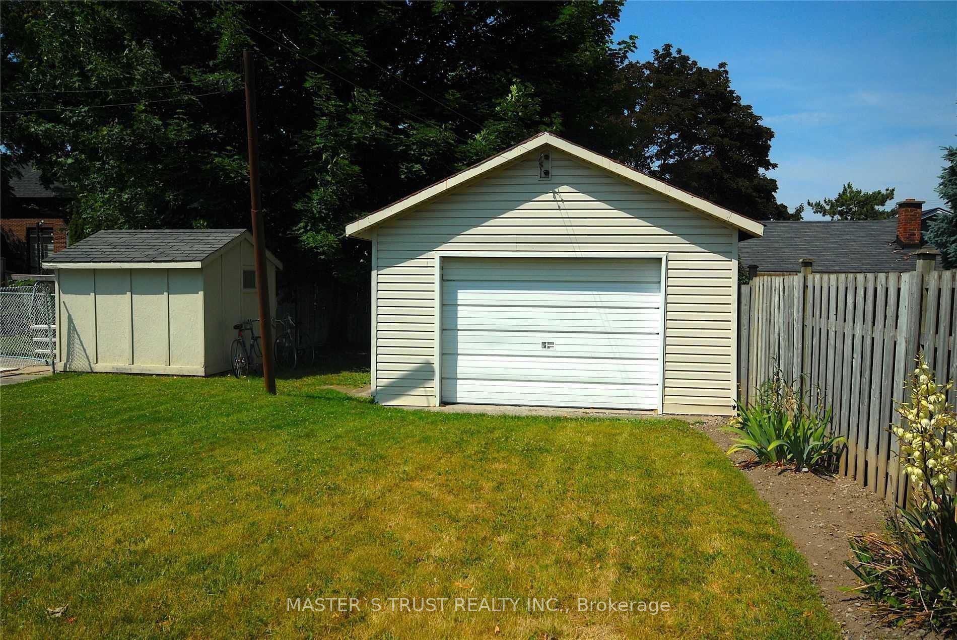 354 Main Street N, Markham, ON L3P 1Z1 photo 3