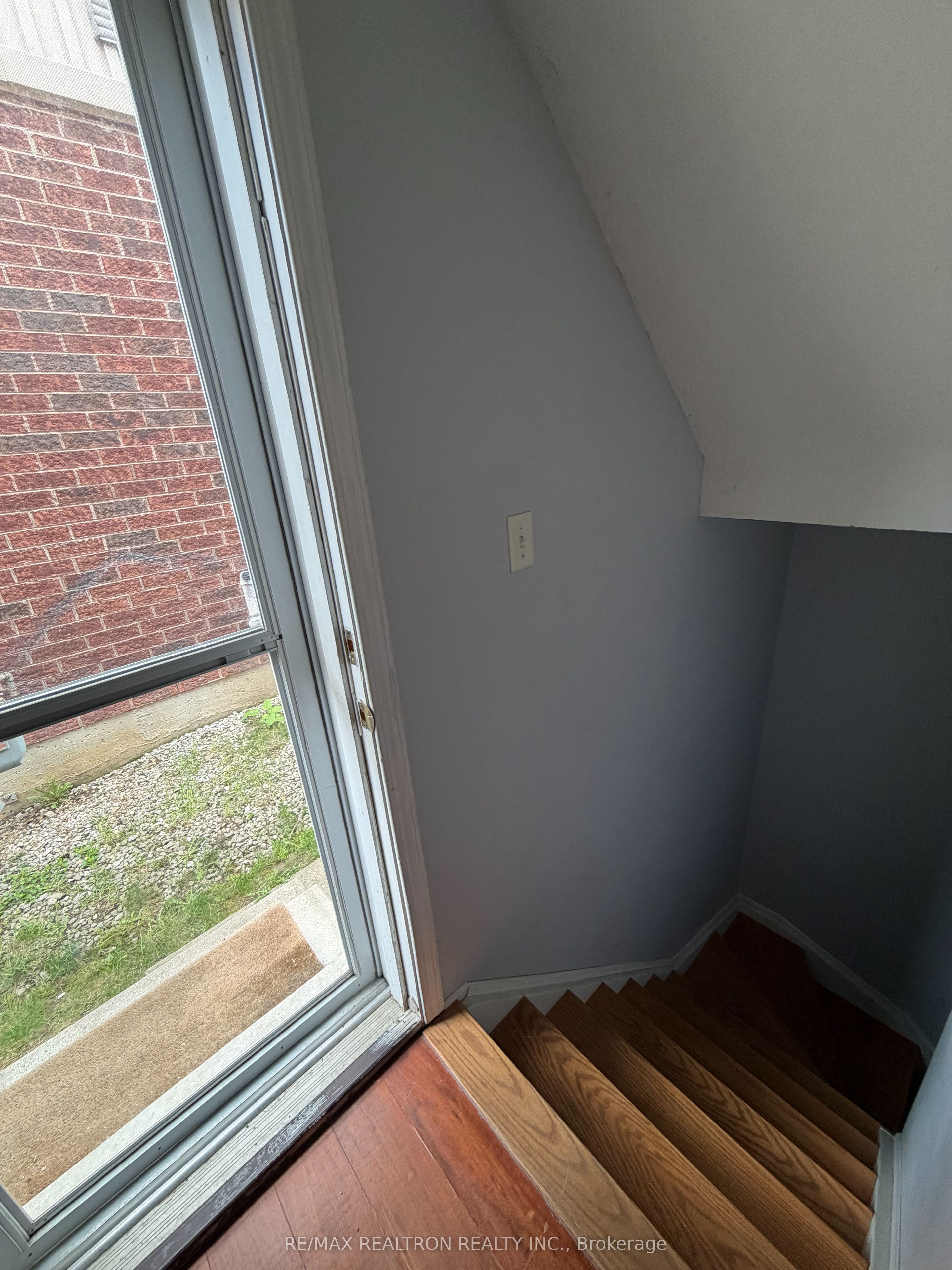 51 Ralph Chalmers Avenue BSMT, Markham, ON L6E 2C3 photo 3