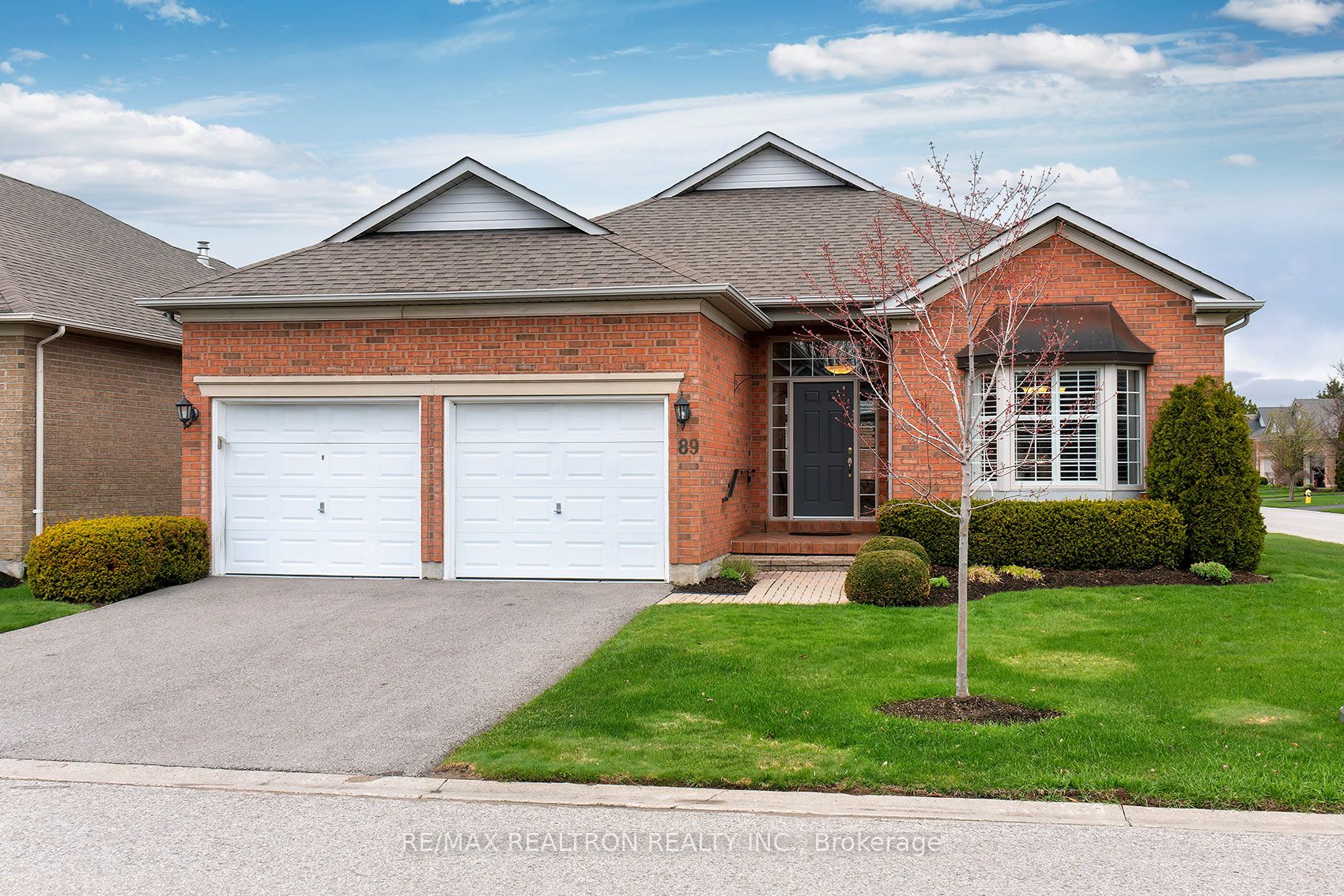 89 Couples Gallery N/A, Whitchurch-Stouffville, ON L4A 1M7 photo 2