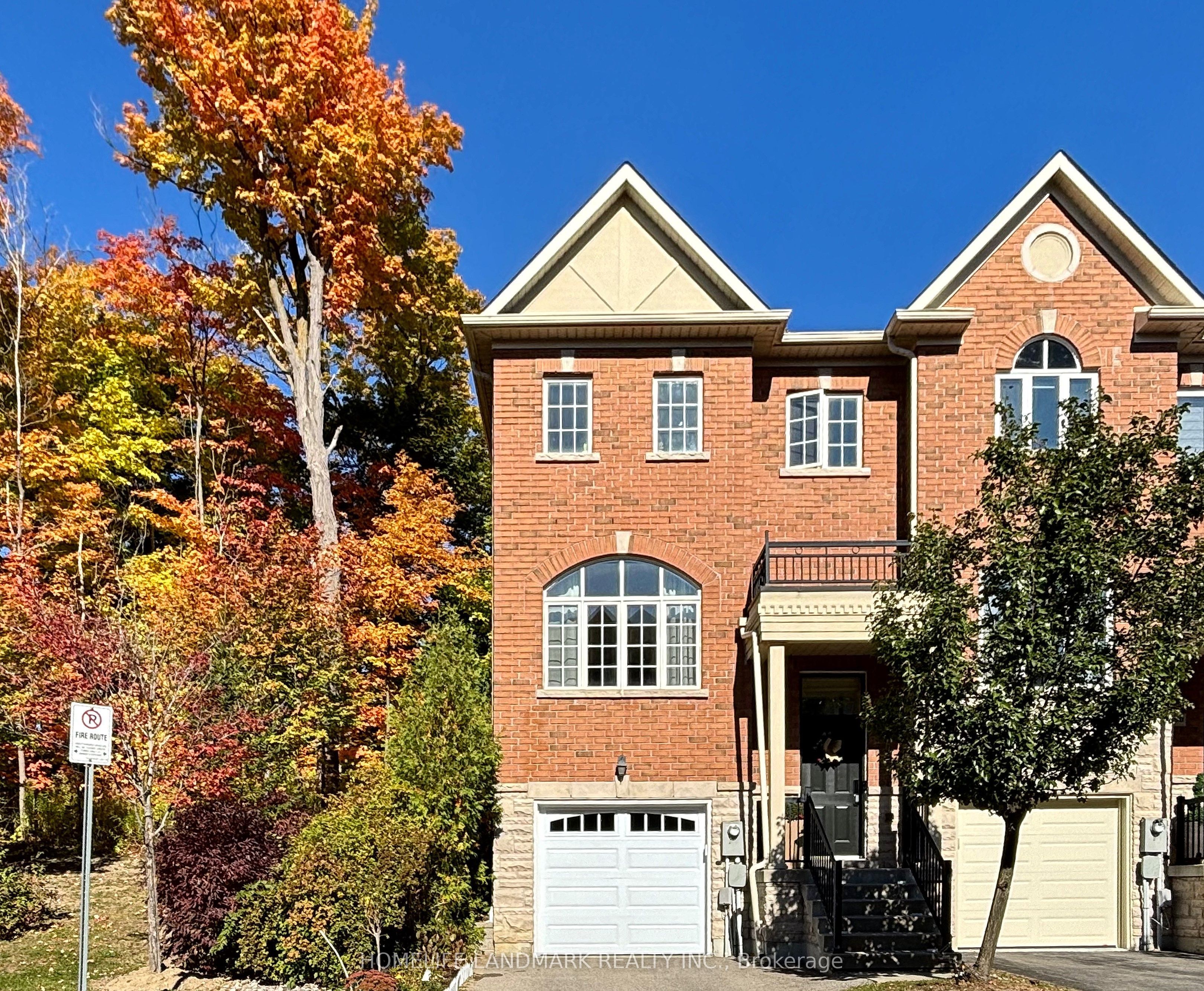 8777 Dufferin Street 51, Vaughan, ON L4J 8W3 photo 2