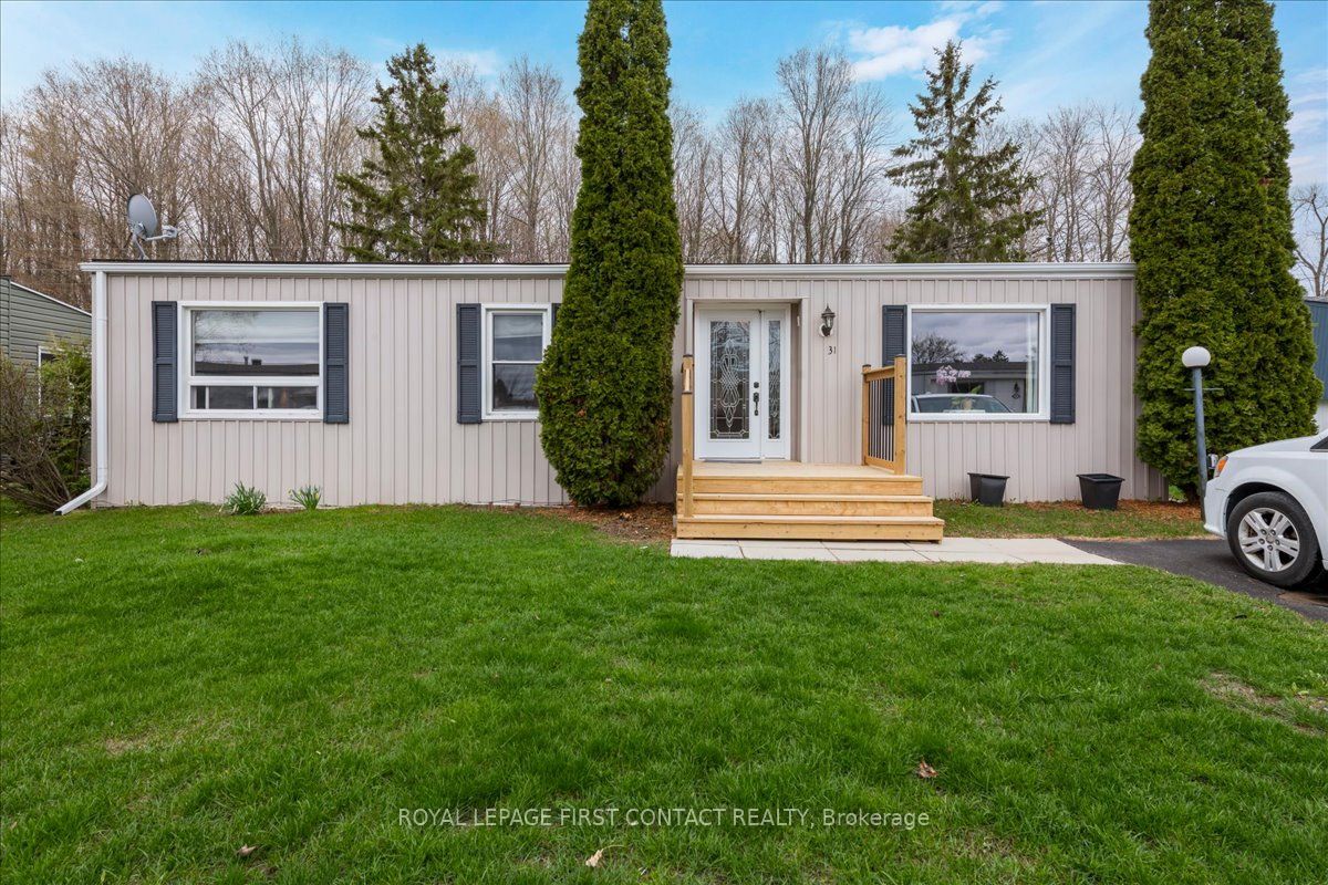 31 Corner Brook Trail, Innisfil, ON L9S 1P5 photo 2