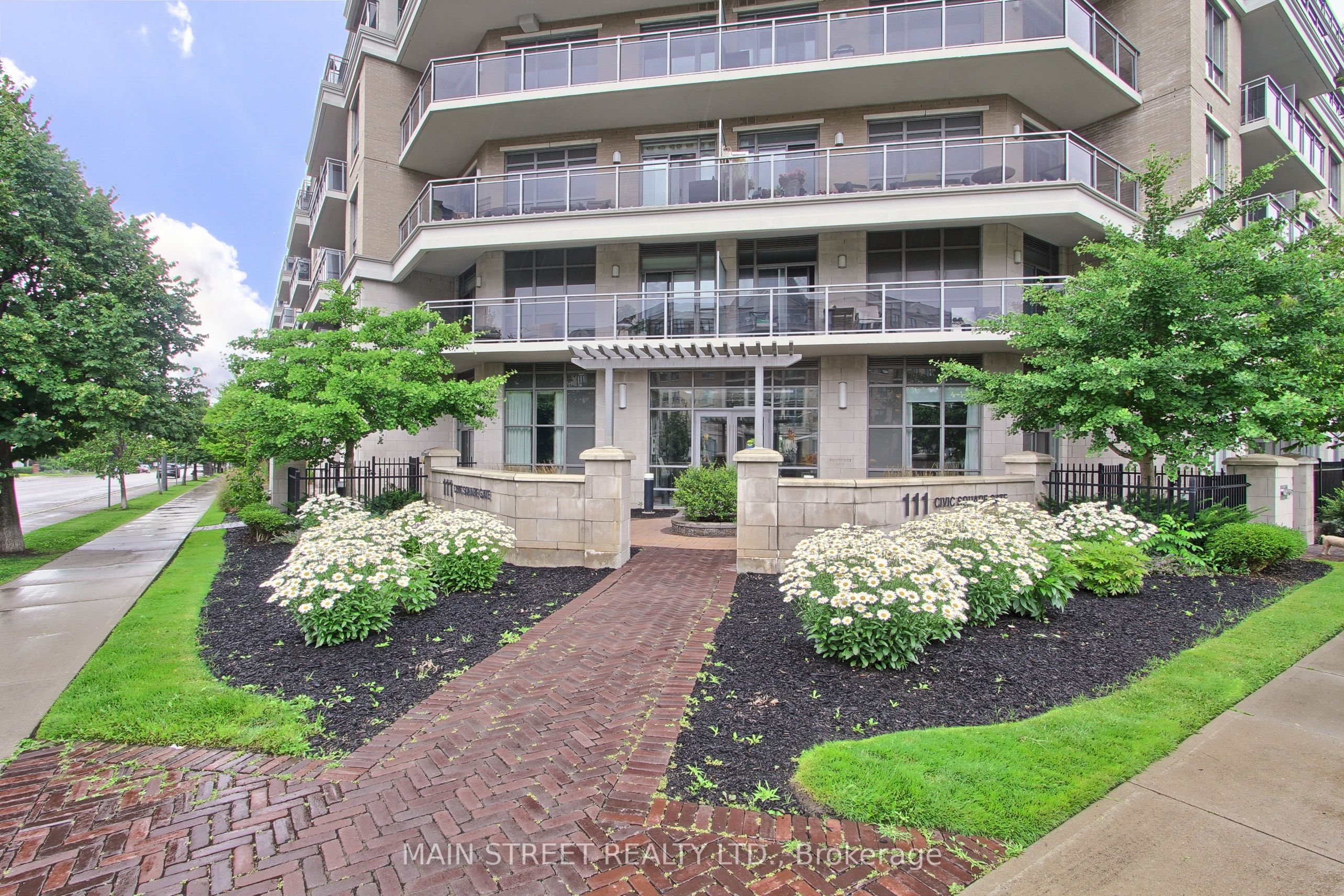 111 Civic Square Gate E 619, Aurora, ON L4G 0S6