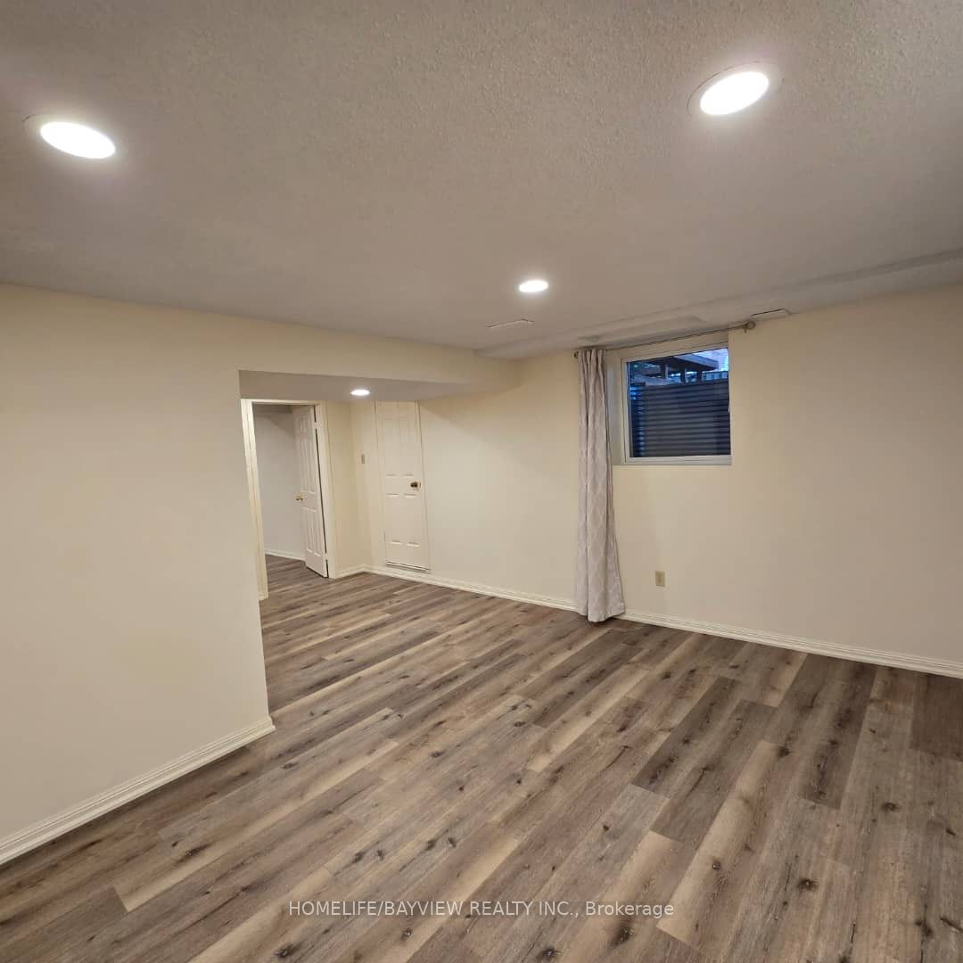 64 Brookshire Circle BSMNT, Markham, ON L3T 7B3 photo 5