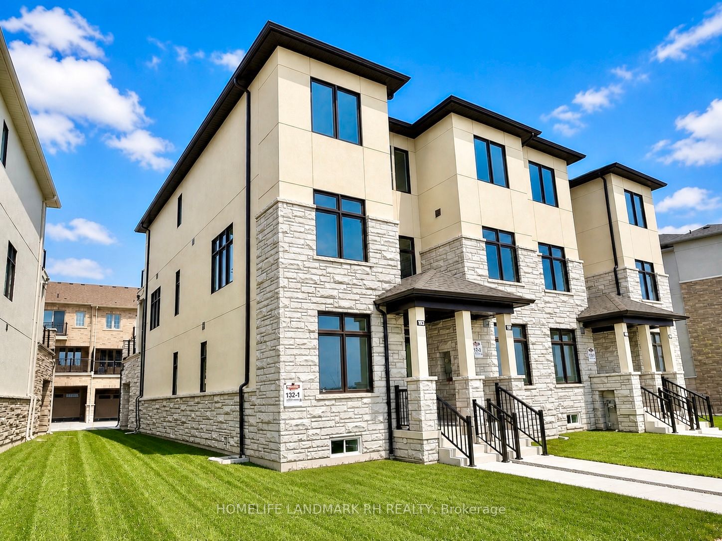 193 Berczy Green Drive, Markham, ON L6C 3P4 photo 4