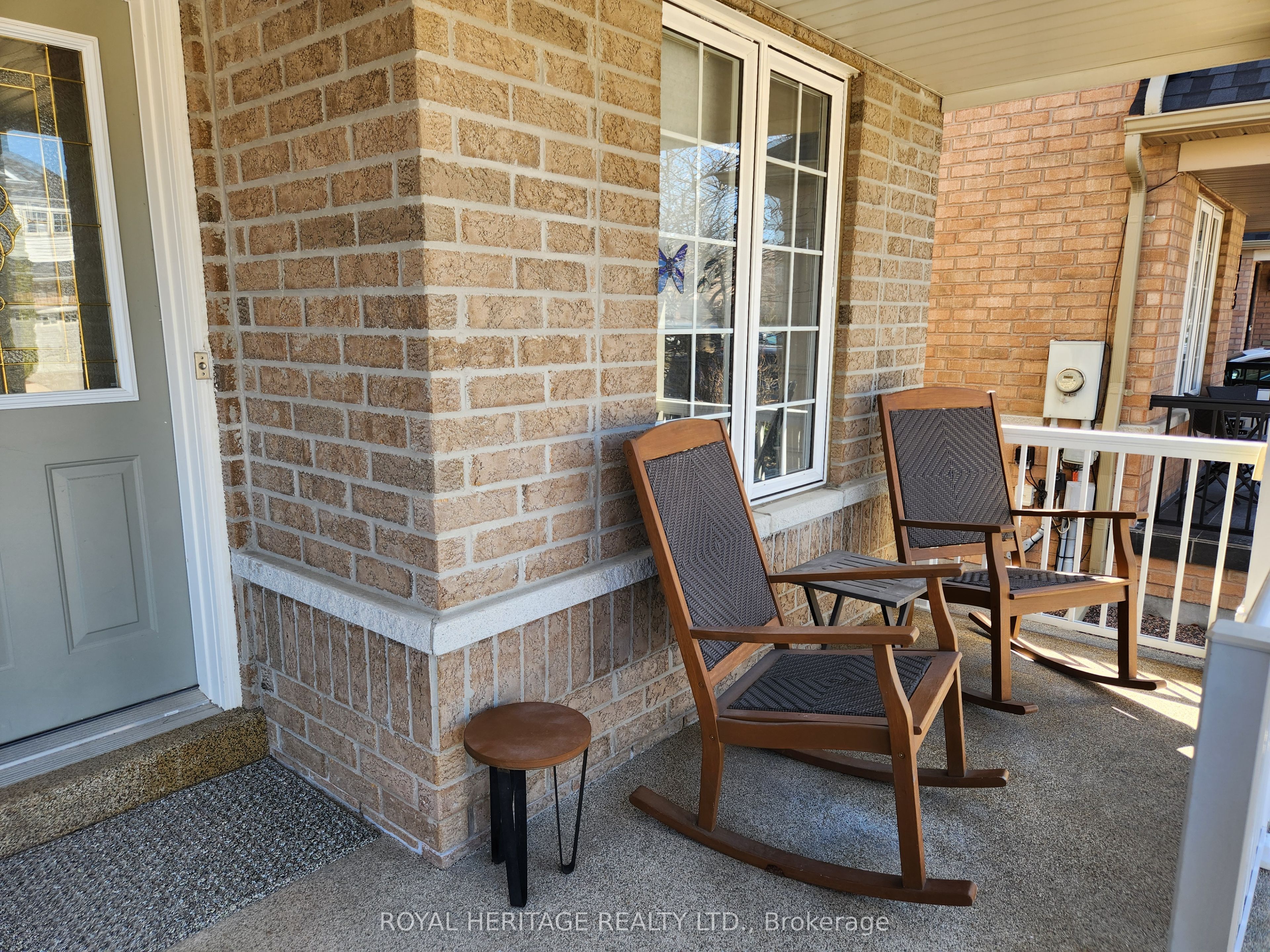 127 Knapton Drive, Newmarket, ON L3X 3B3 photo 4